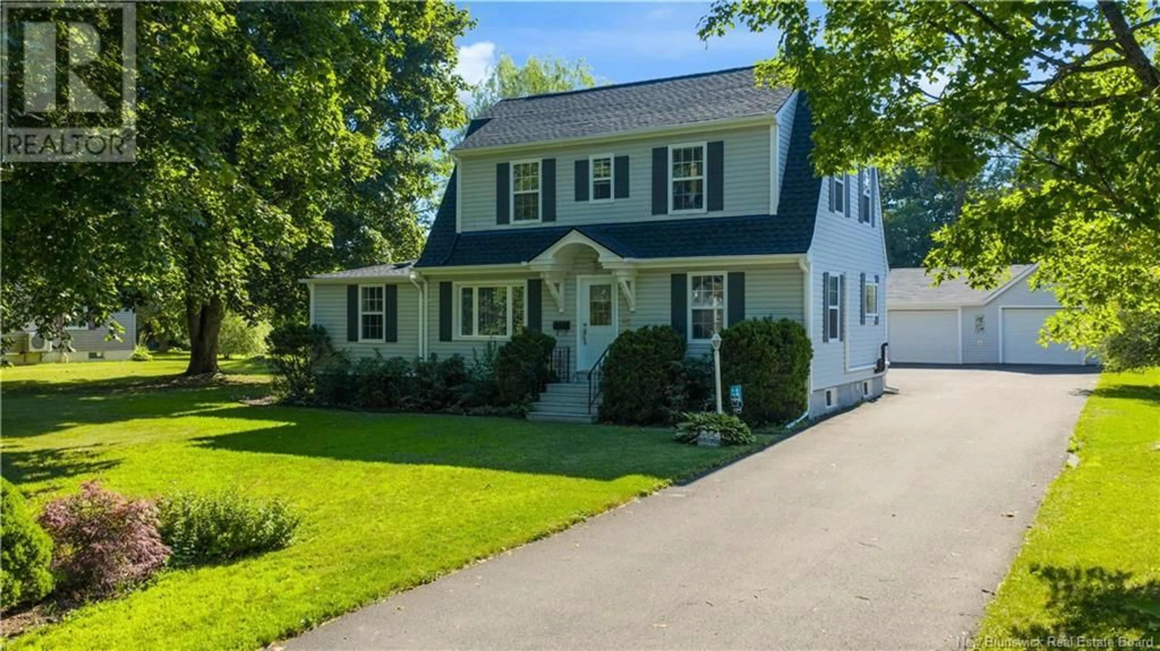 Home with vinyl exterior material, street for 45 DUKE STREET, St. Stephen New Brunswick E3L2H1