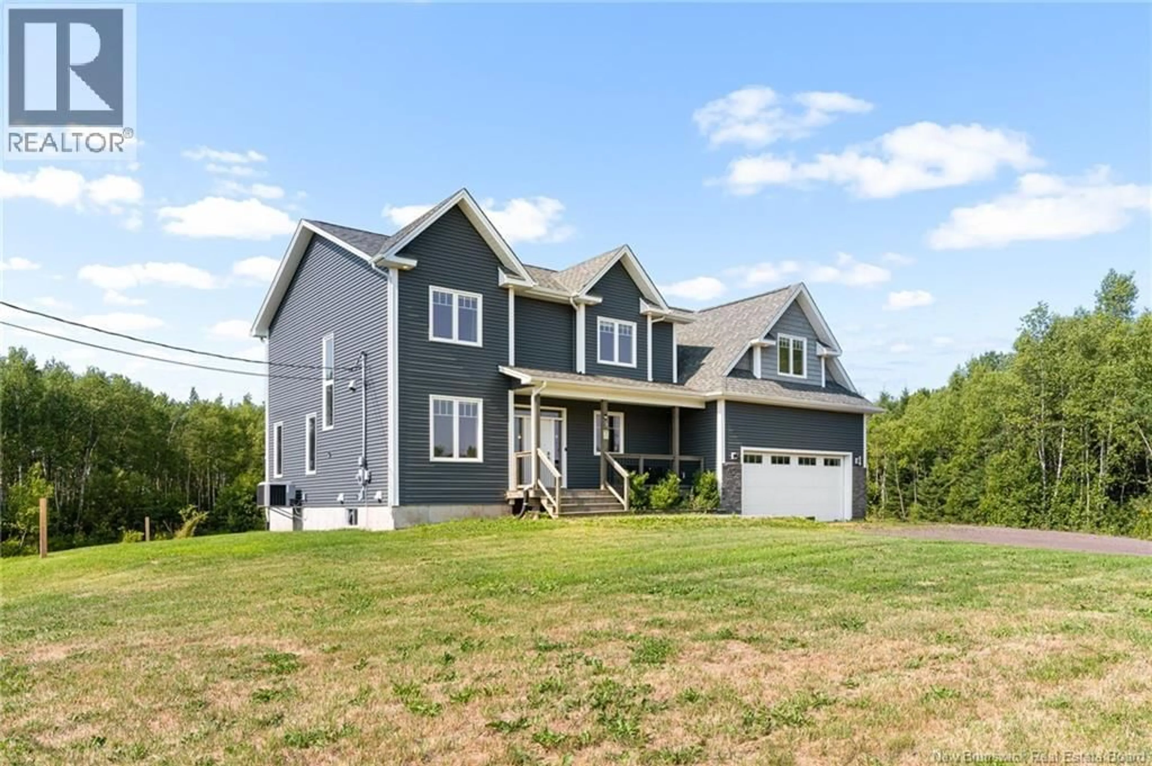 Home with vinyl exterior material, building for 9 STREAMSIDE COURT, Berry Mills New Brunswick E1G5T5