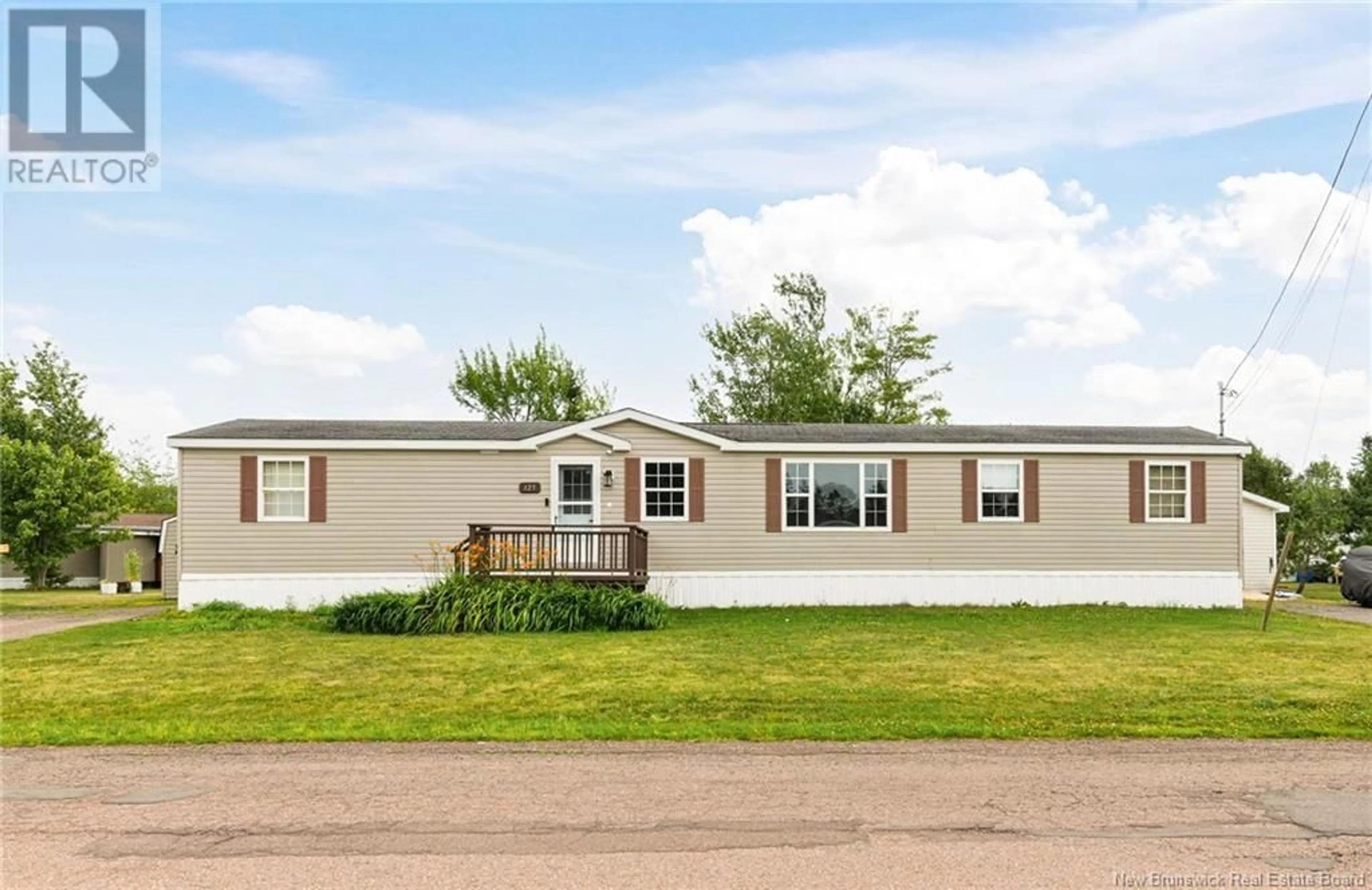 Home with vinyl exterior material, unknown for 125 NEPISIGUIT, Dieppe New Brunswick E1A7N1