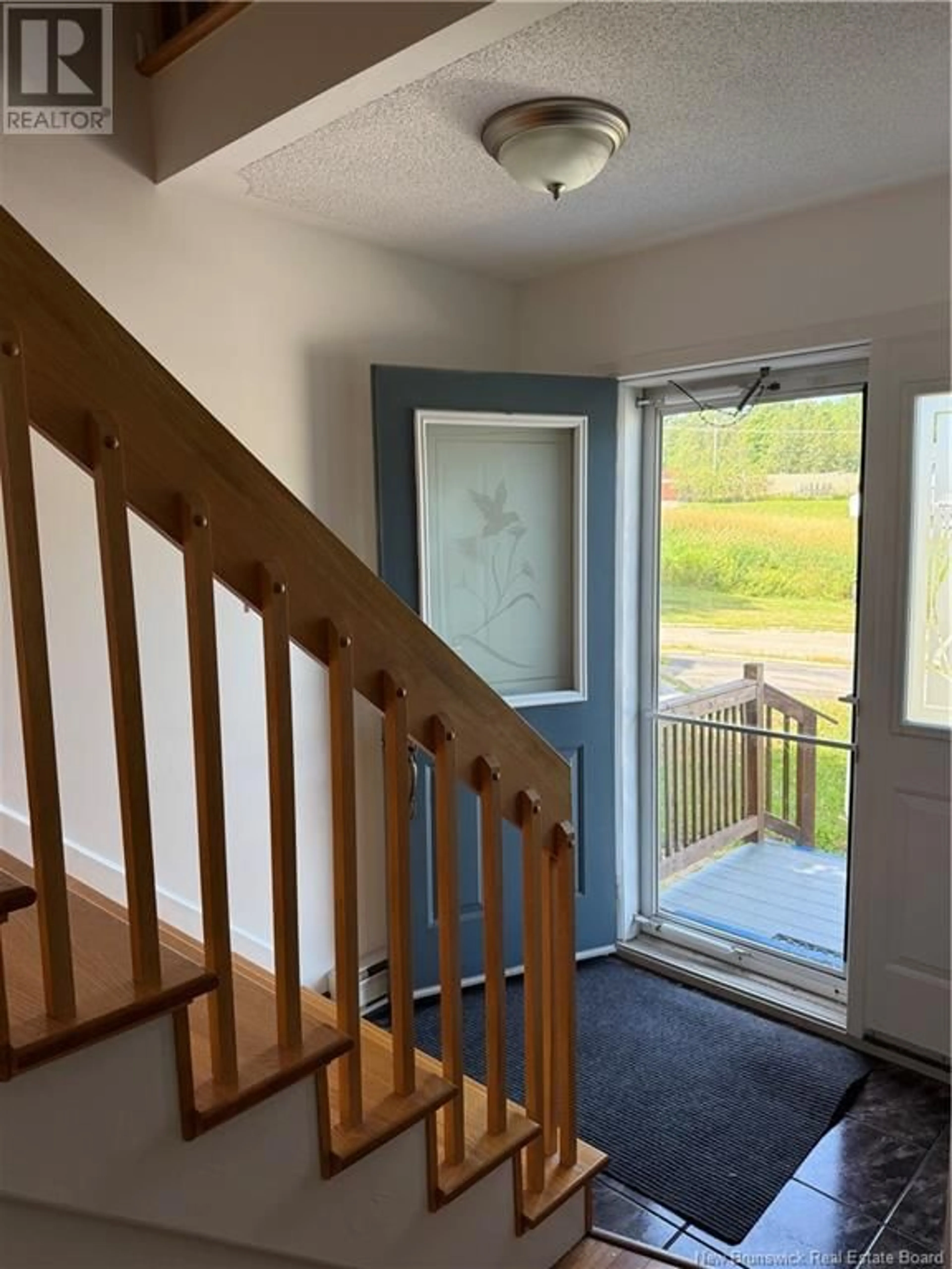 Indoor foyer for 1085 WESTBROOK COURT, Bathurst New Brunswick E2A4X1
