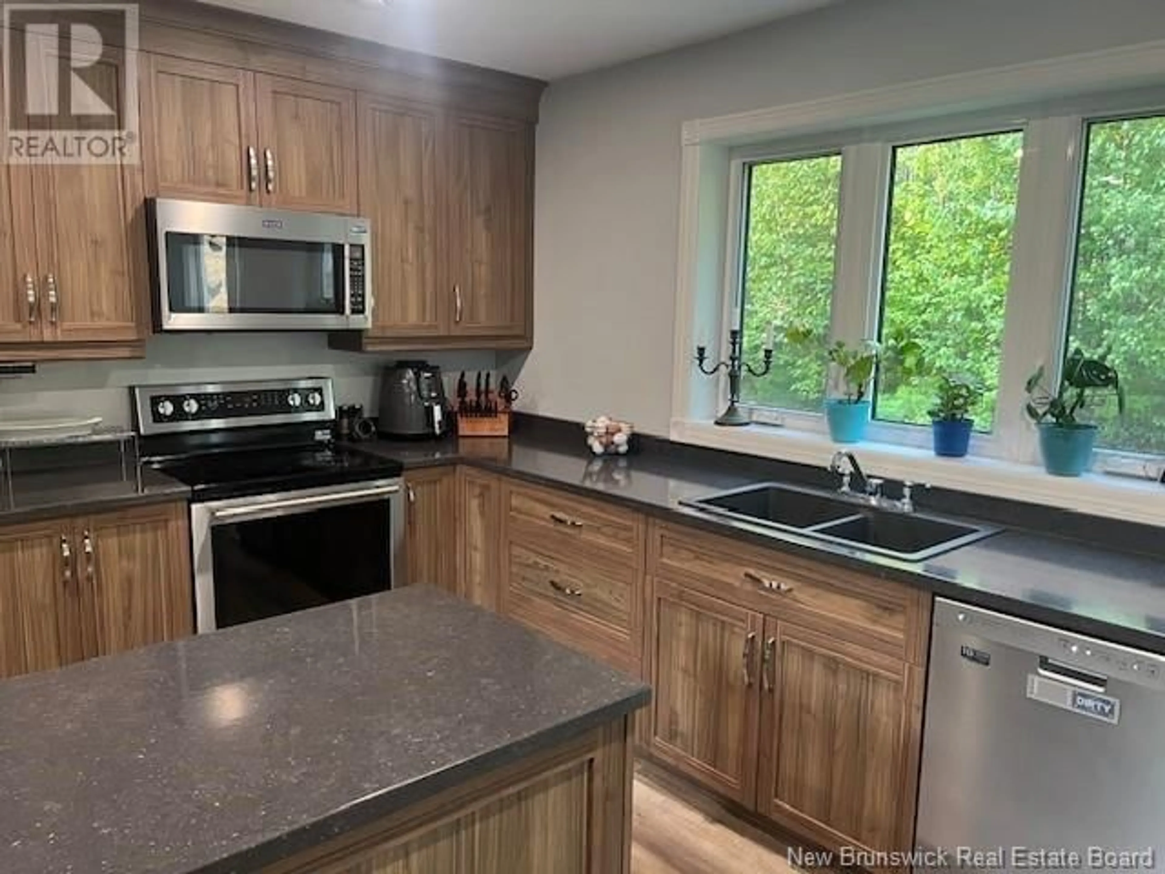 Standard kitchen, unknown for 1359 ROUTE 365, Gauvreau New Brunswick E1X2P5
