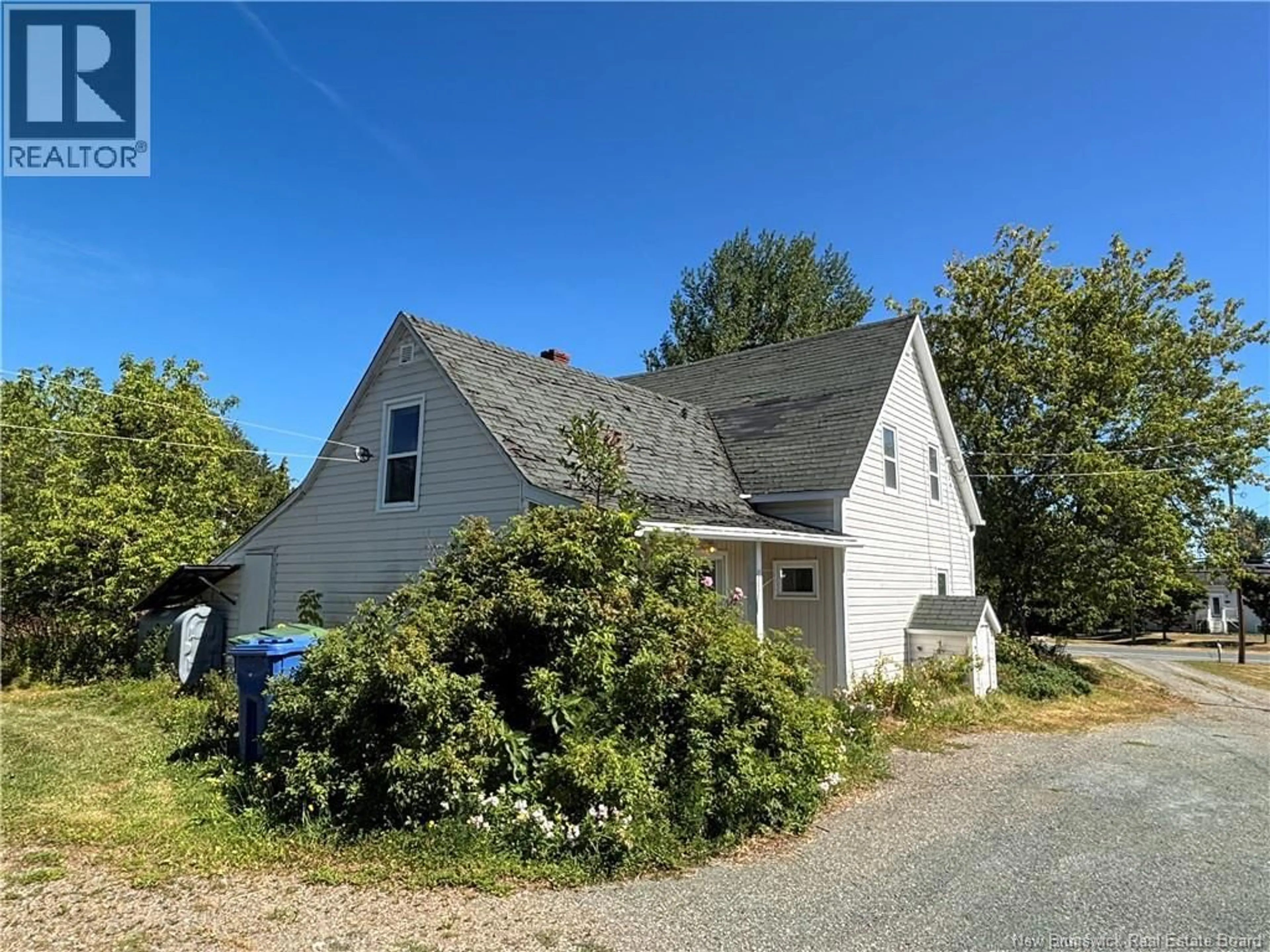 A pic from outside/outdoor area/front of a property/back of a property/a pic from drone, street for 1090 ROUTE 134, Petit-Rocher-Sud New Brunswick E8J1A4