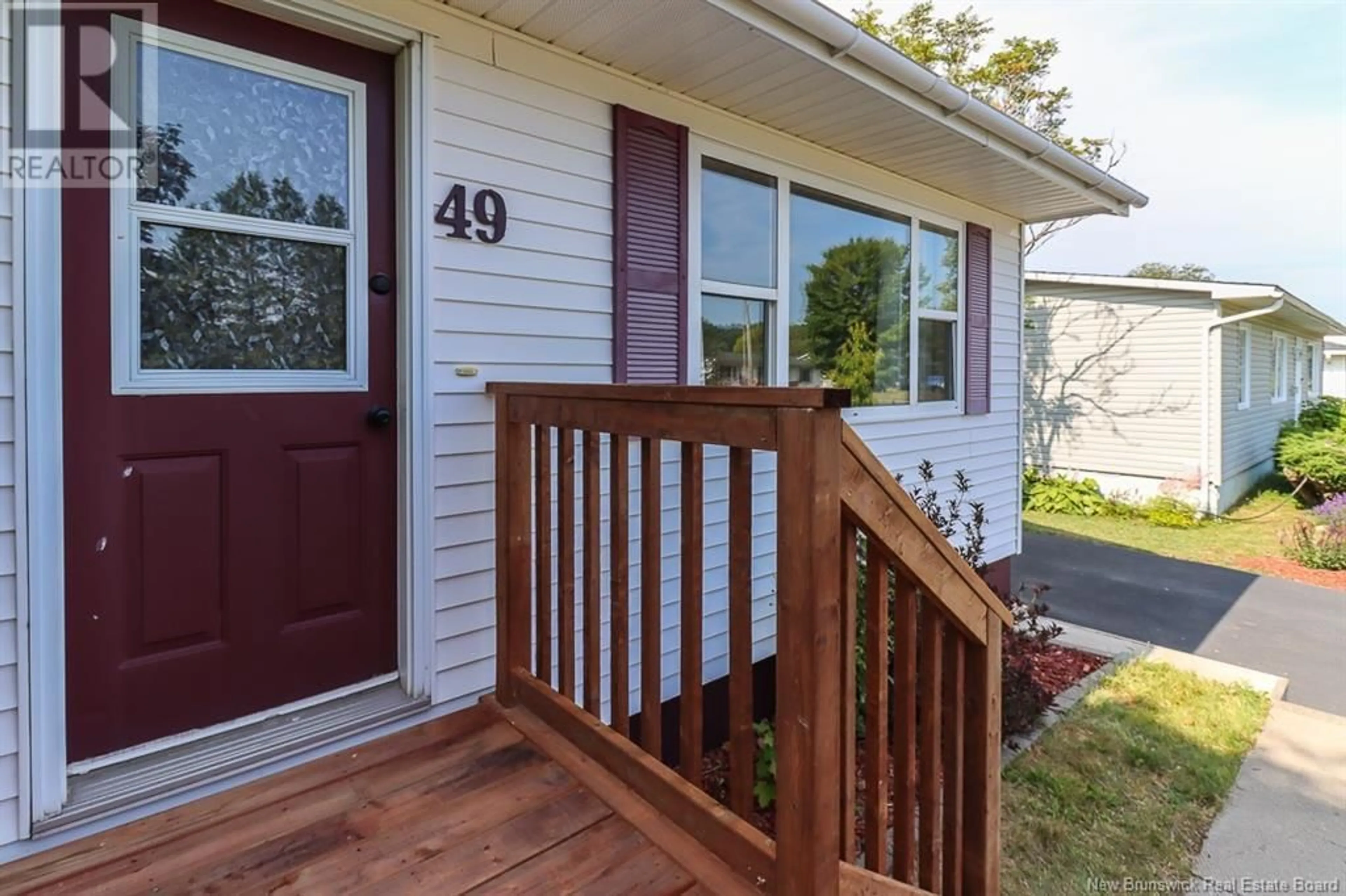Home with vinyl exterior material, street for 49 SEAWARD CRESCENT, Saint John New Brunswick E2P1E5
