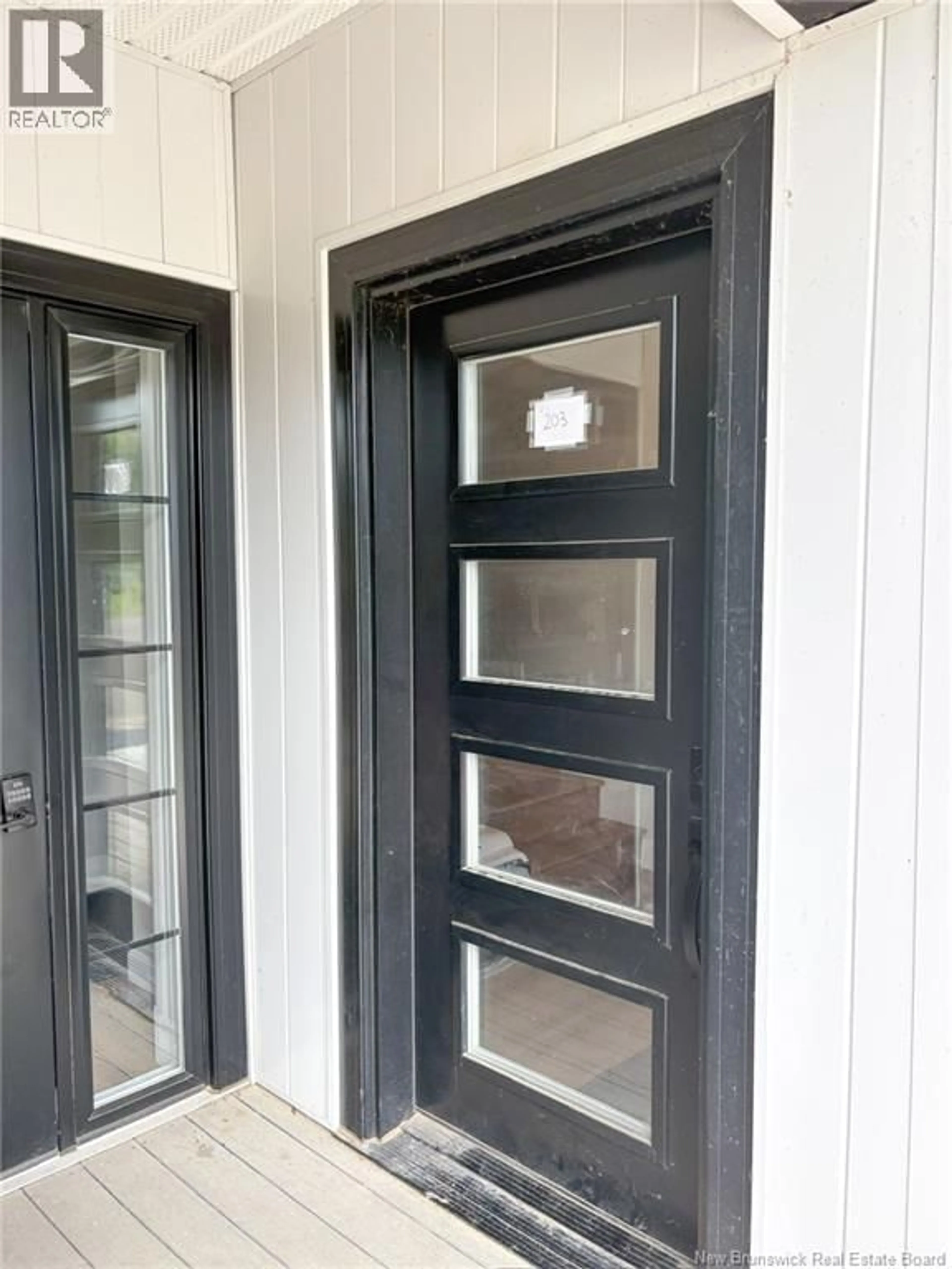 Indoor entryway for 203 - 24 RIVERVIEW DRIVE, Somerville New Brunswick E7P3B4