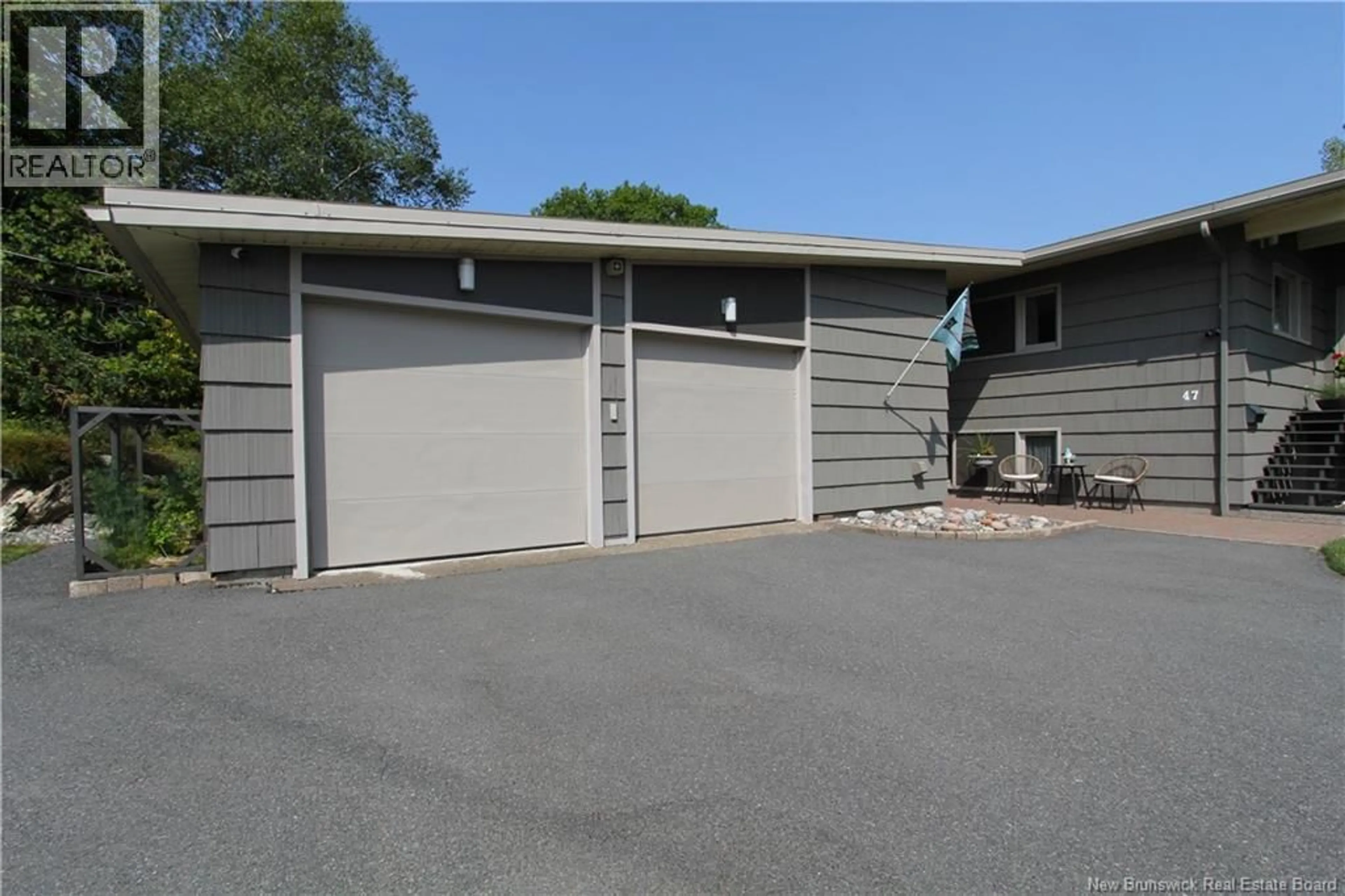 Indoor garage for 47 ROCKY TERRACE, Saint John New Brunswick E2K4B6