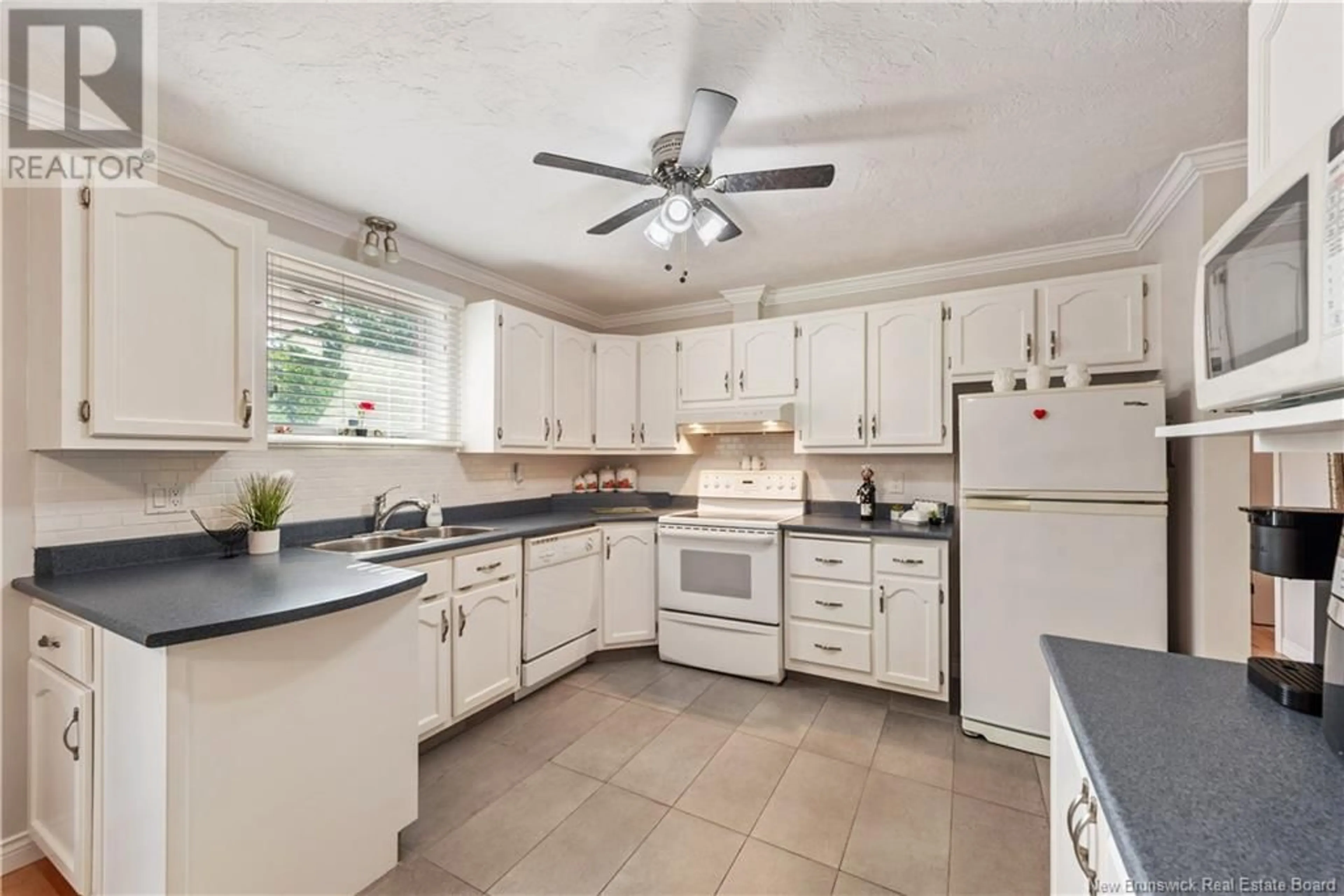 Unknown for 75 CANDLEWOOD DRIVE, Moncton New Brunswick E1G2L8