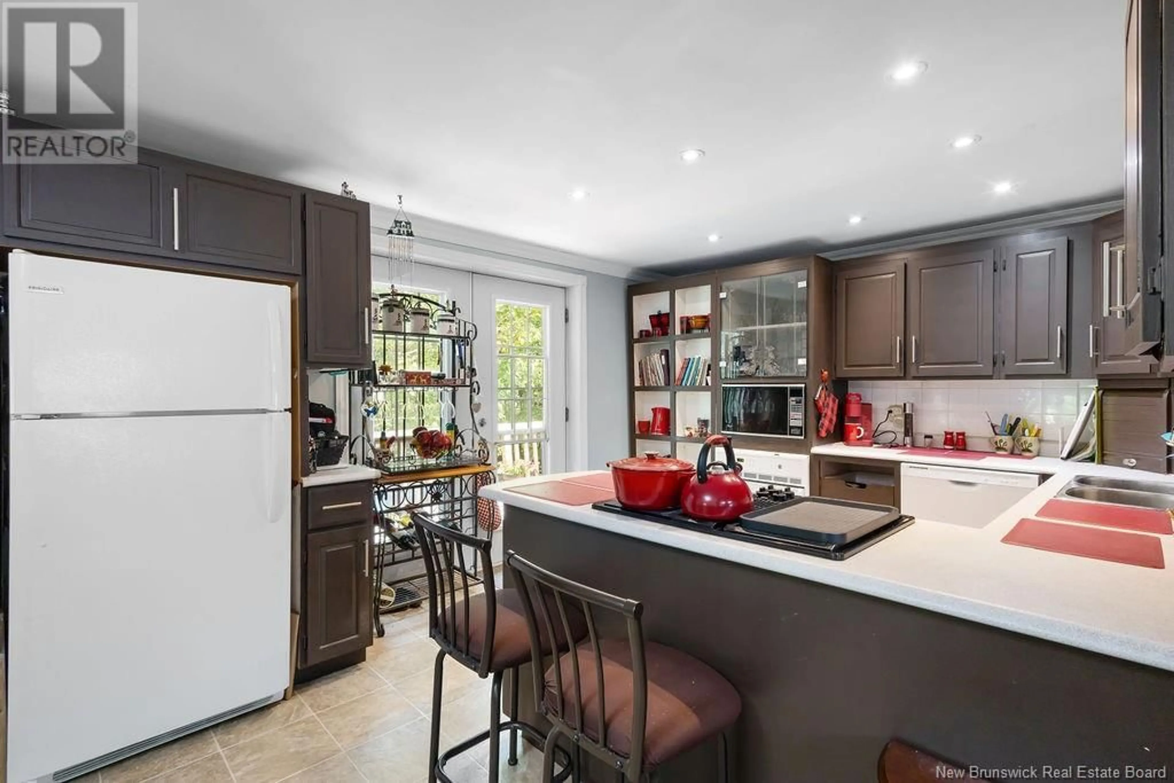 Open concept kitchen, ceramic/tile floor for 3168 KING GEORGE HIGHWAY, Miramichi New Brunswick E1V7B9