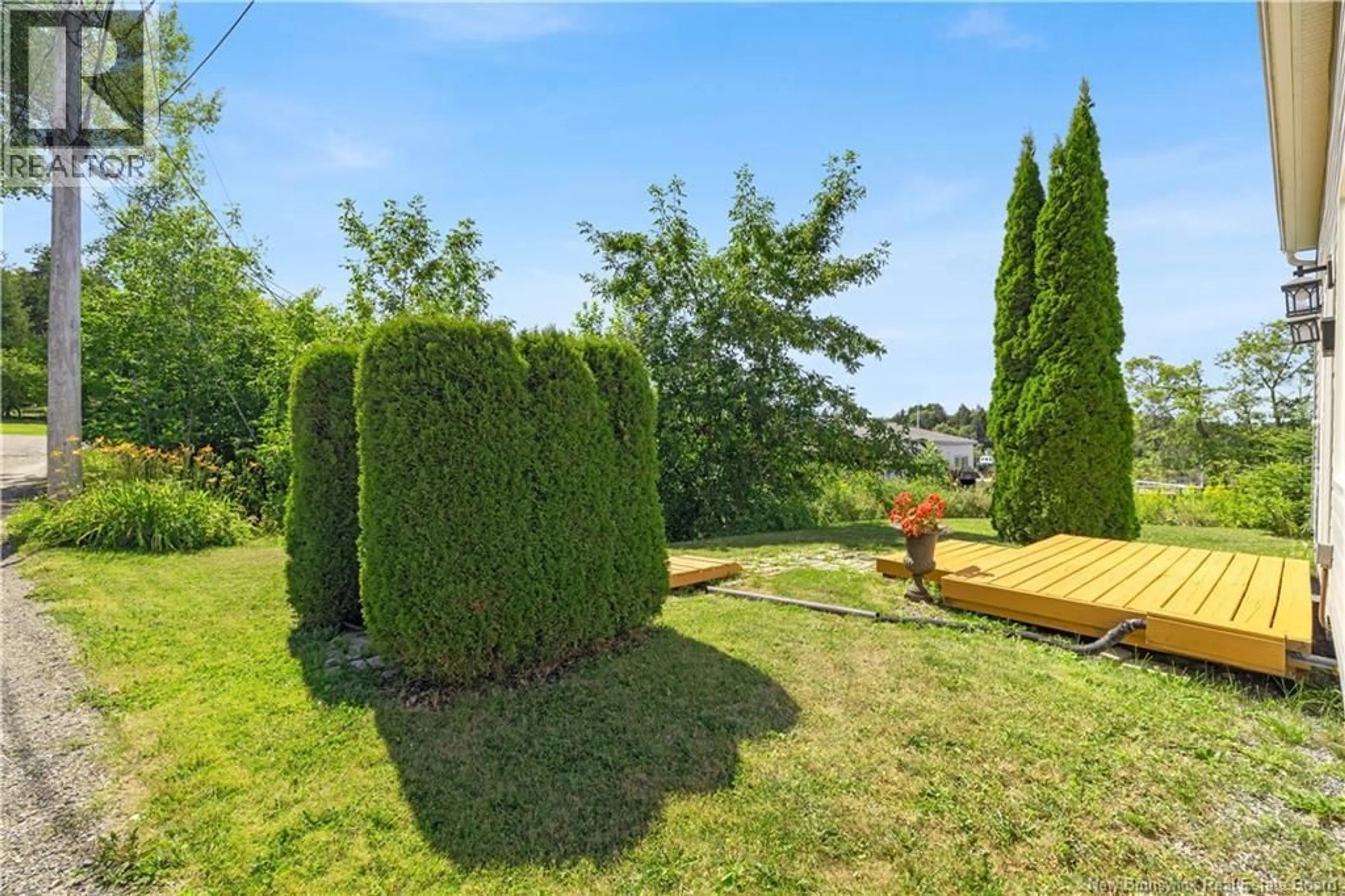 Patio, forest/trees view for 11 BY ROAD NO.2, Saint John New Brunswick E2M6G9