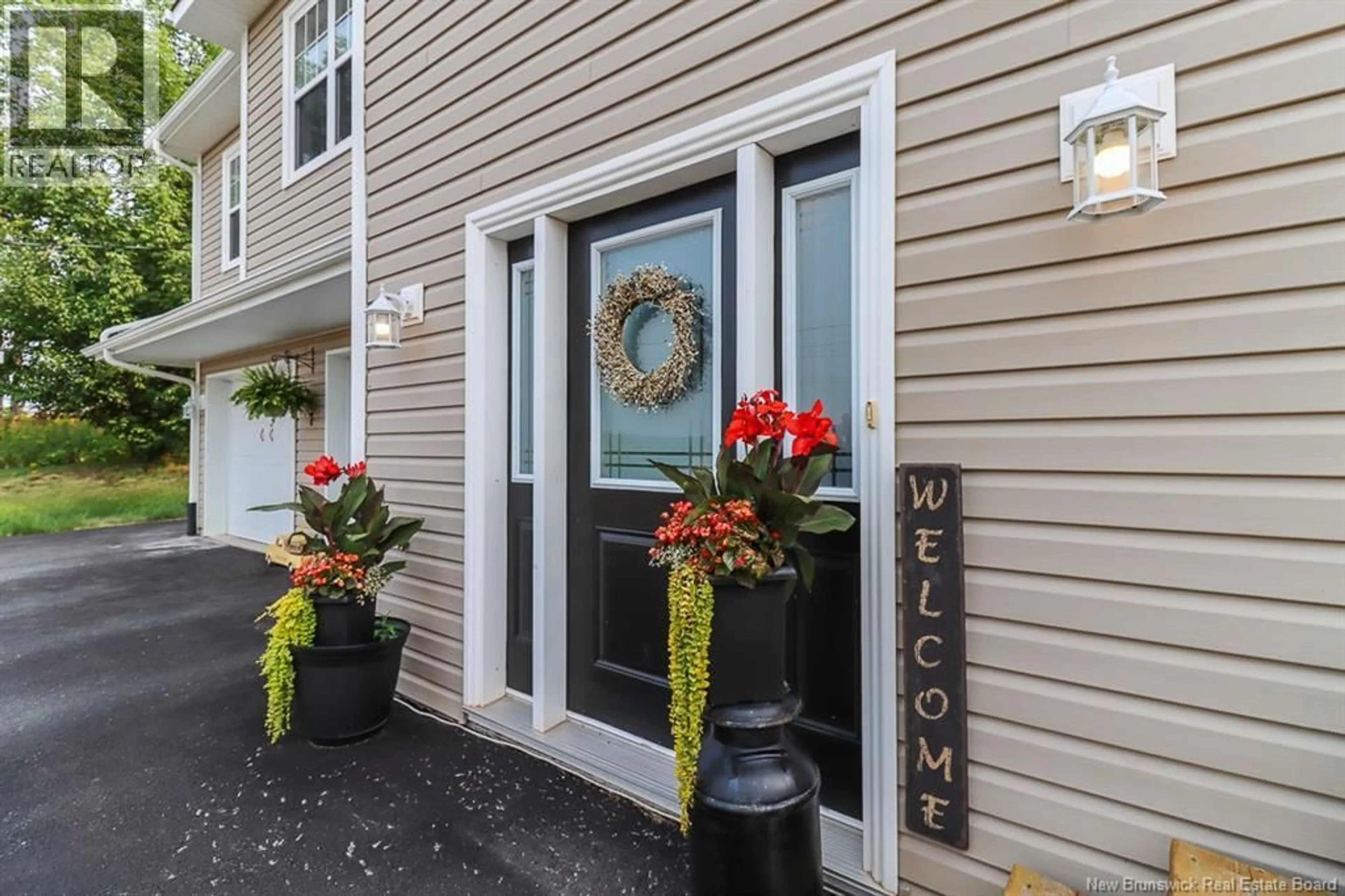 Indoor entryway for 7 CHARTWELL COURT, Quispamsis New Brunswick E2G0H7