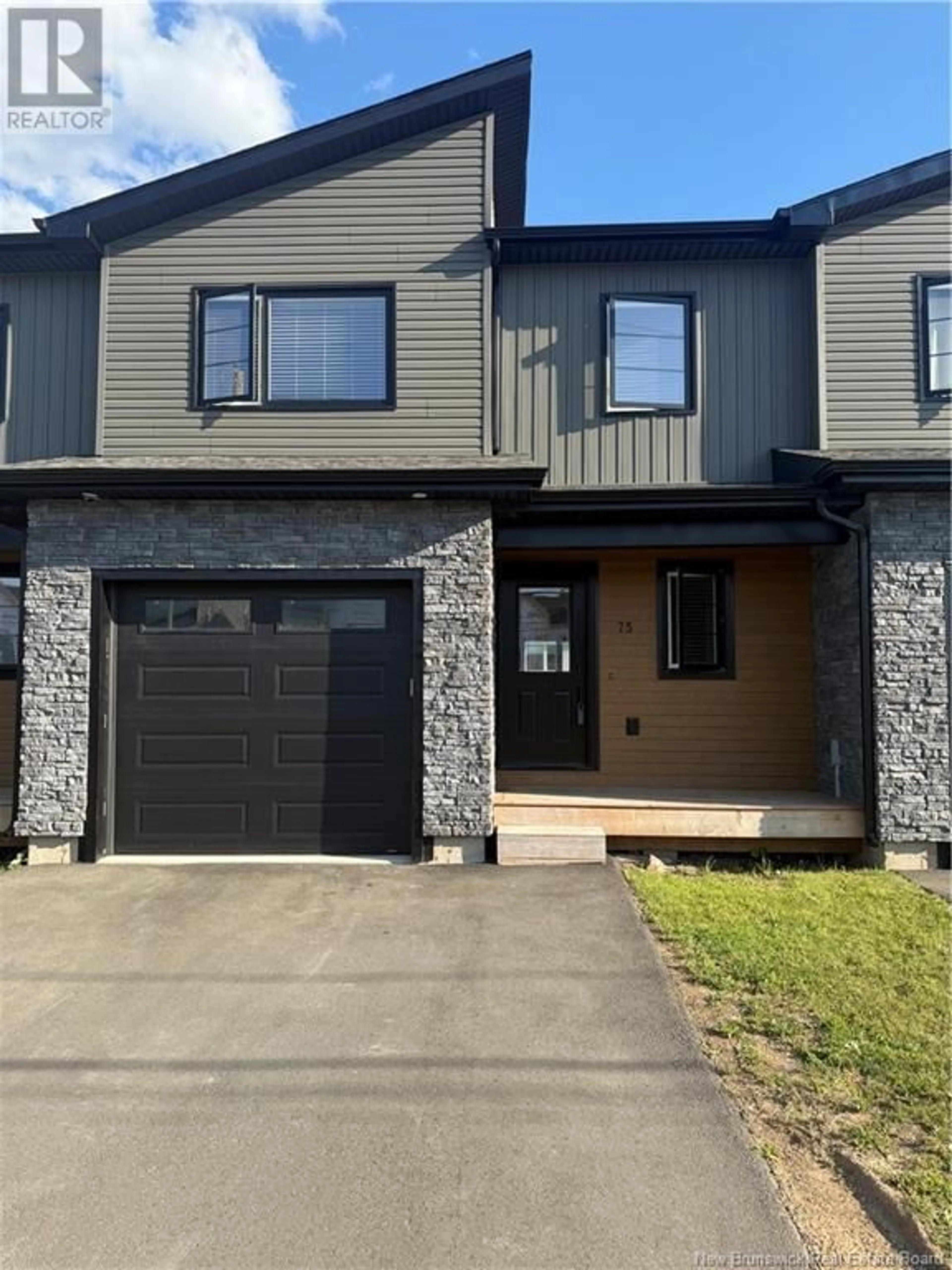 Home with vinyl exterior material, street for 75 WARNER STREET, Moncton New Brunswick E1A5T3
