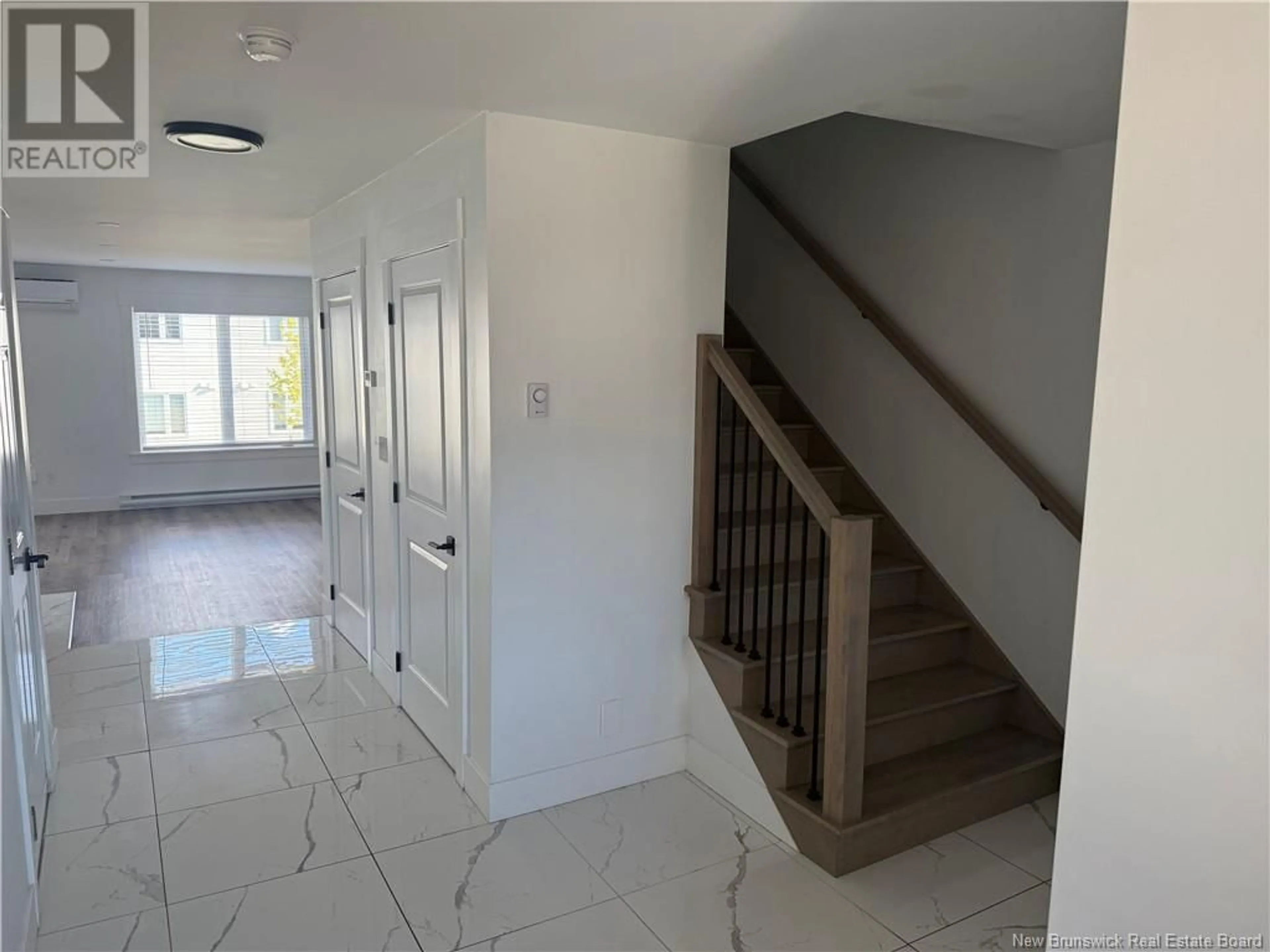 Indoor foyer for 75 WARNER STREET, Moncton New Brunswick E1A5T3