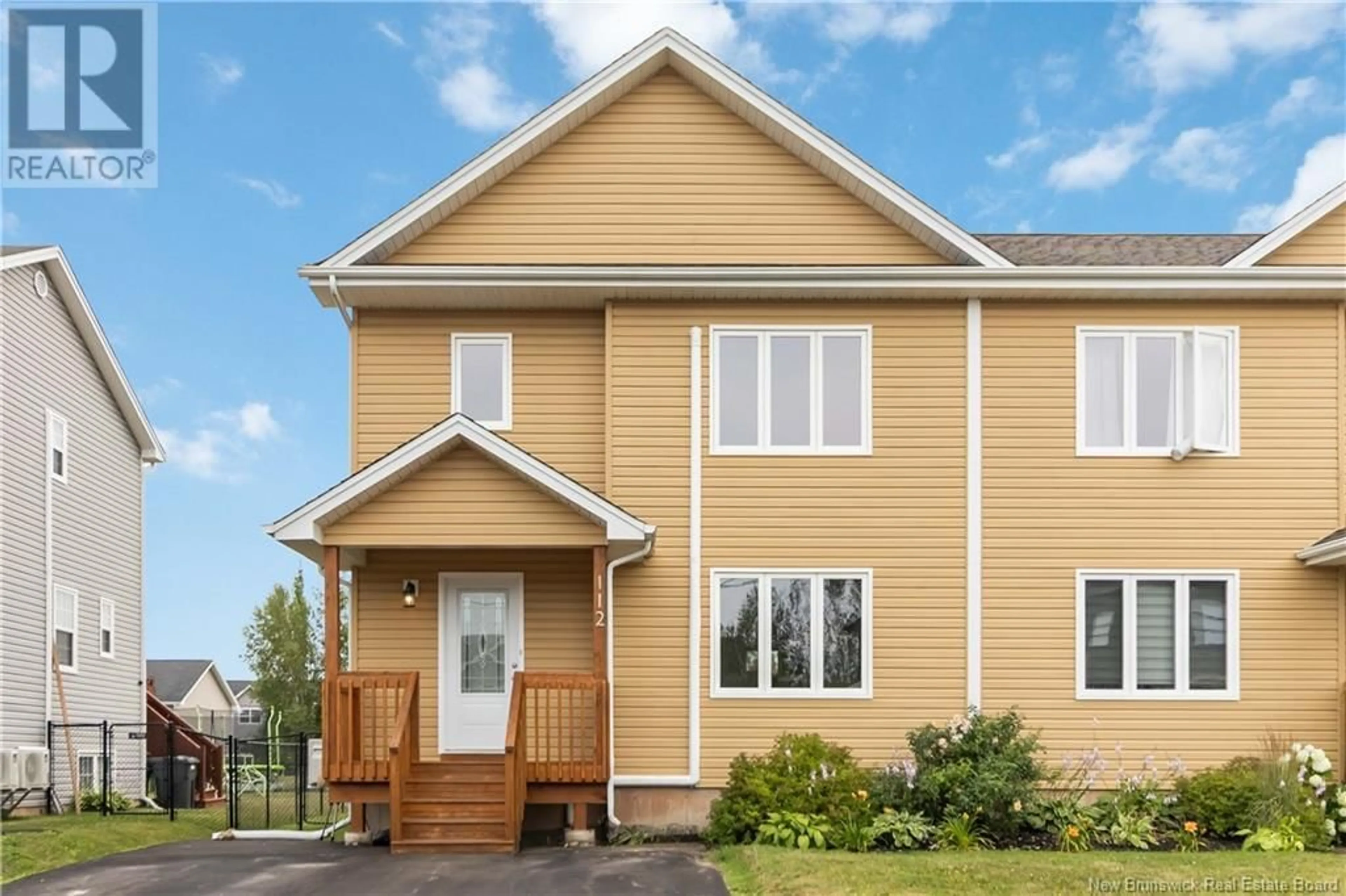 Home with vinyl exterior material, street for 112 GAMBIA, Moncton New Brunswick E1G5T1