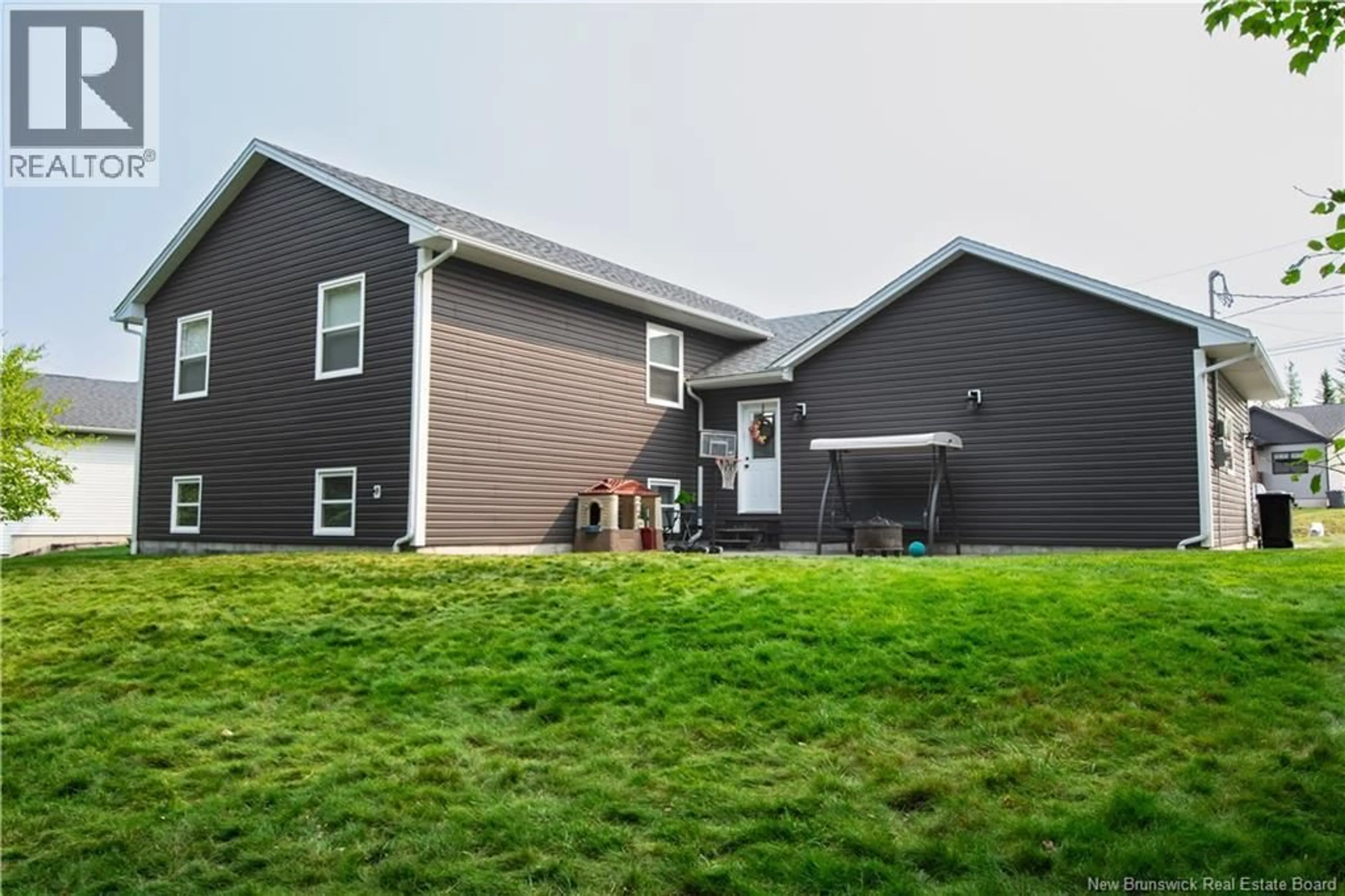Home with vinyl exterior material, unknown for 19 PERRY COURT, Quispamsis New Brunswick E2G0K7