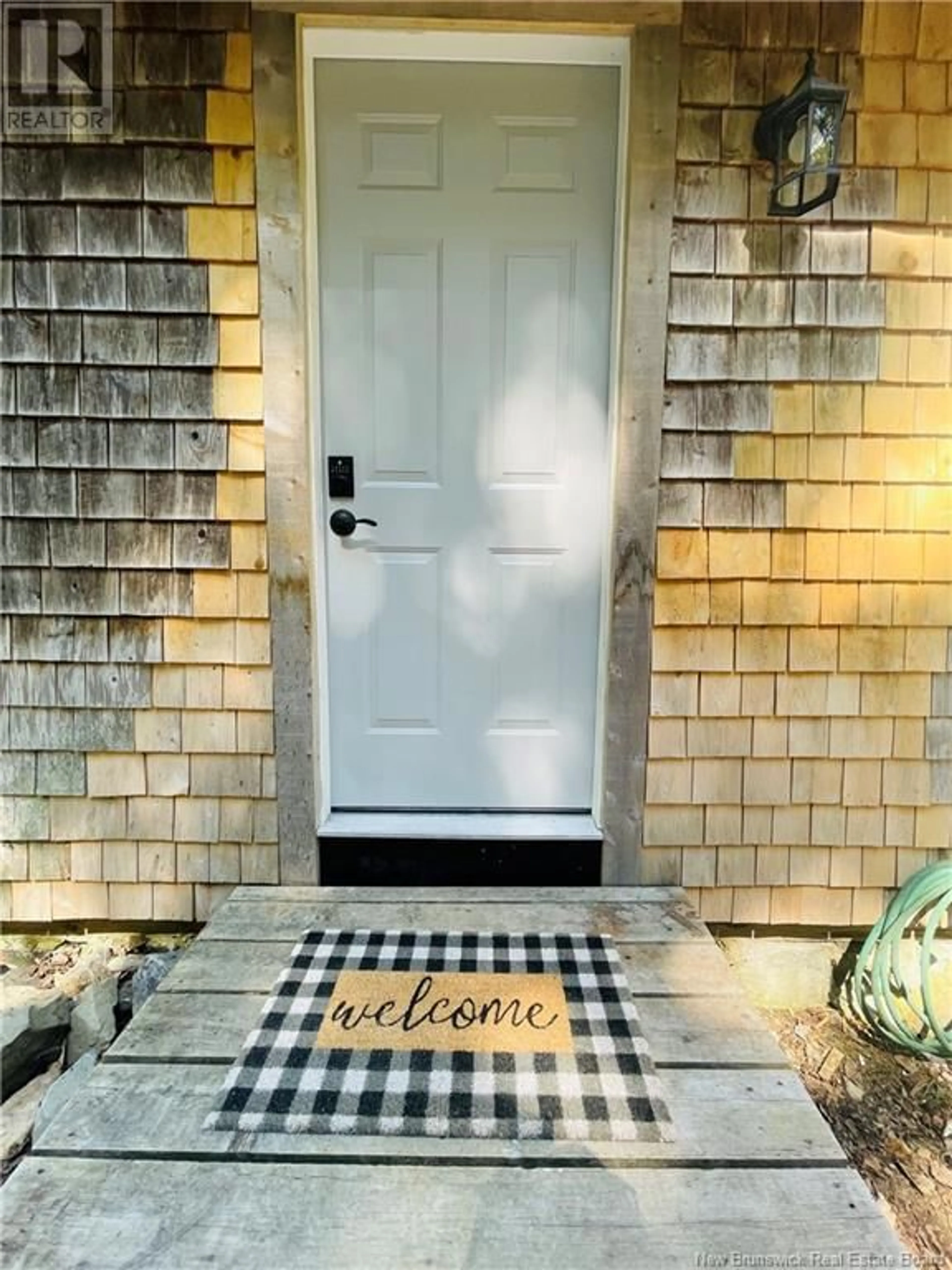 Indoor entryway for 5175 127 ROUTE, Bocabec New Brunswick E5B3H7