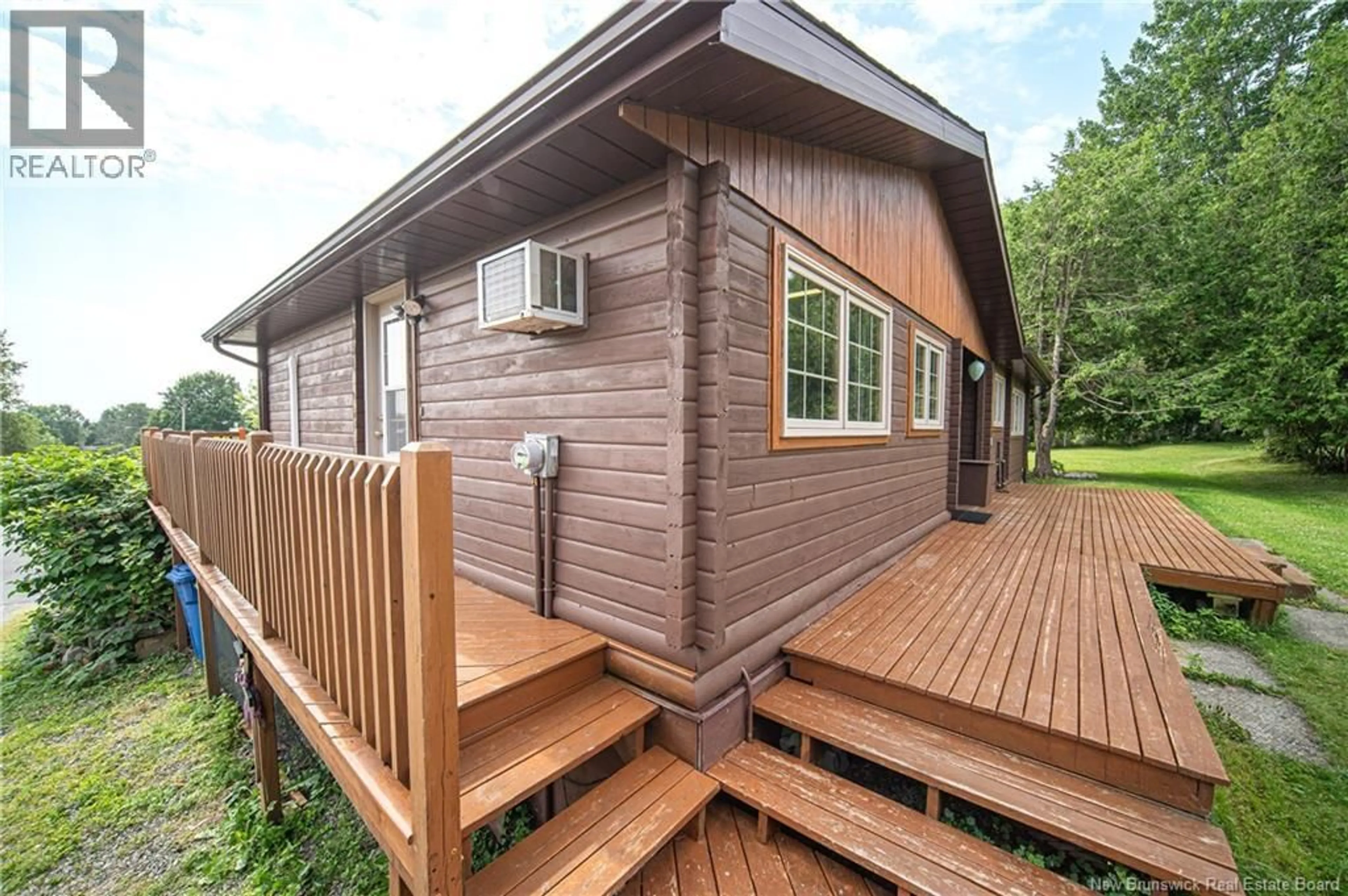Home with vinyl exterior material, building for 10 BIRD STREET, Nackawic New Brunswick E6G1A1