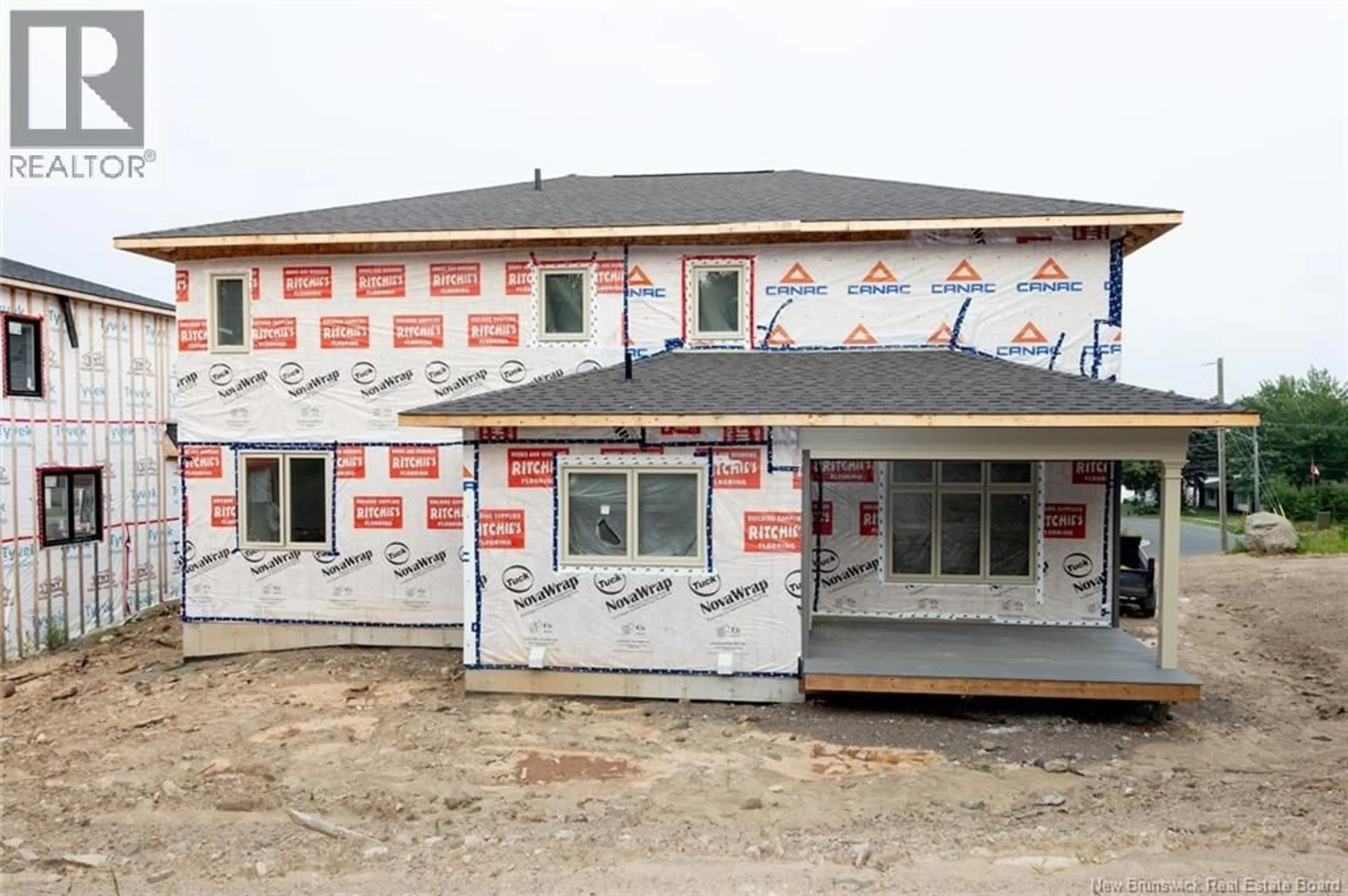 Home with vinyl exterior material, building for 520 WETMORE ROAD, Fredericton New Brunswick E3B0X5