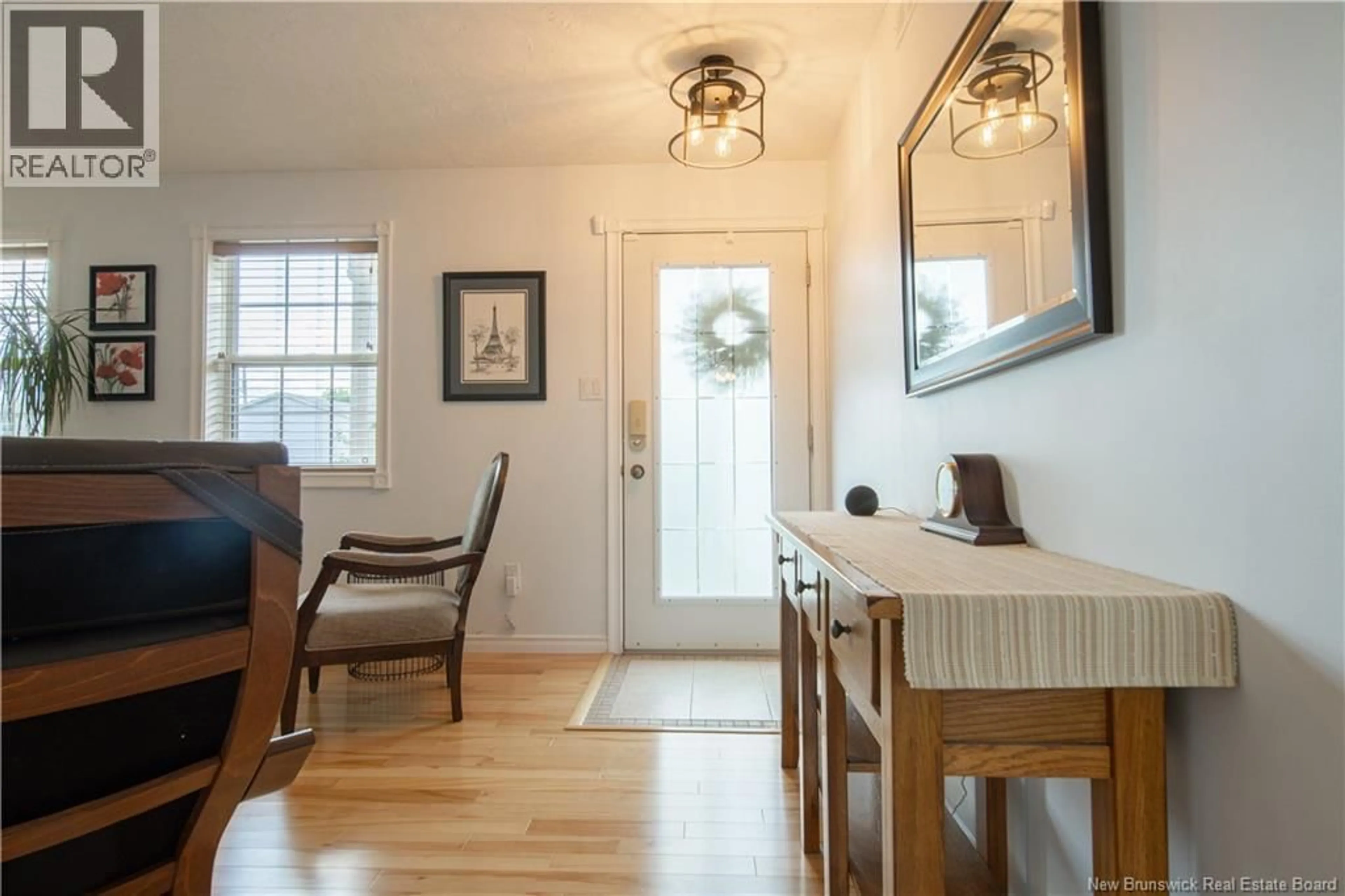 Indoor entryway for 11 BRIDLEWOOD WAY, Moncton New Brunswick E1G2H2