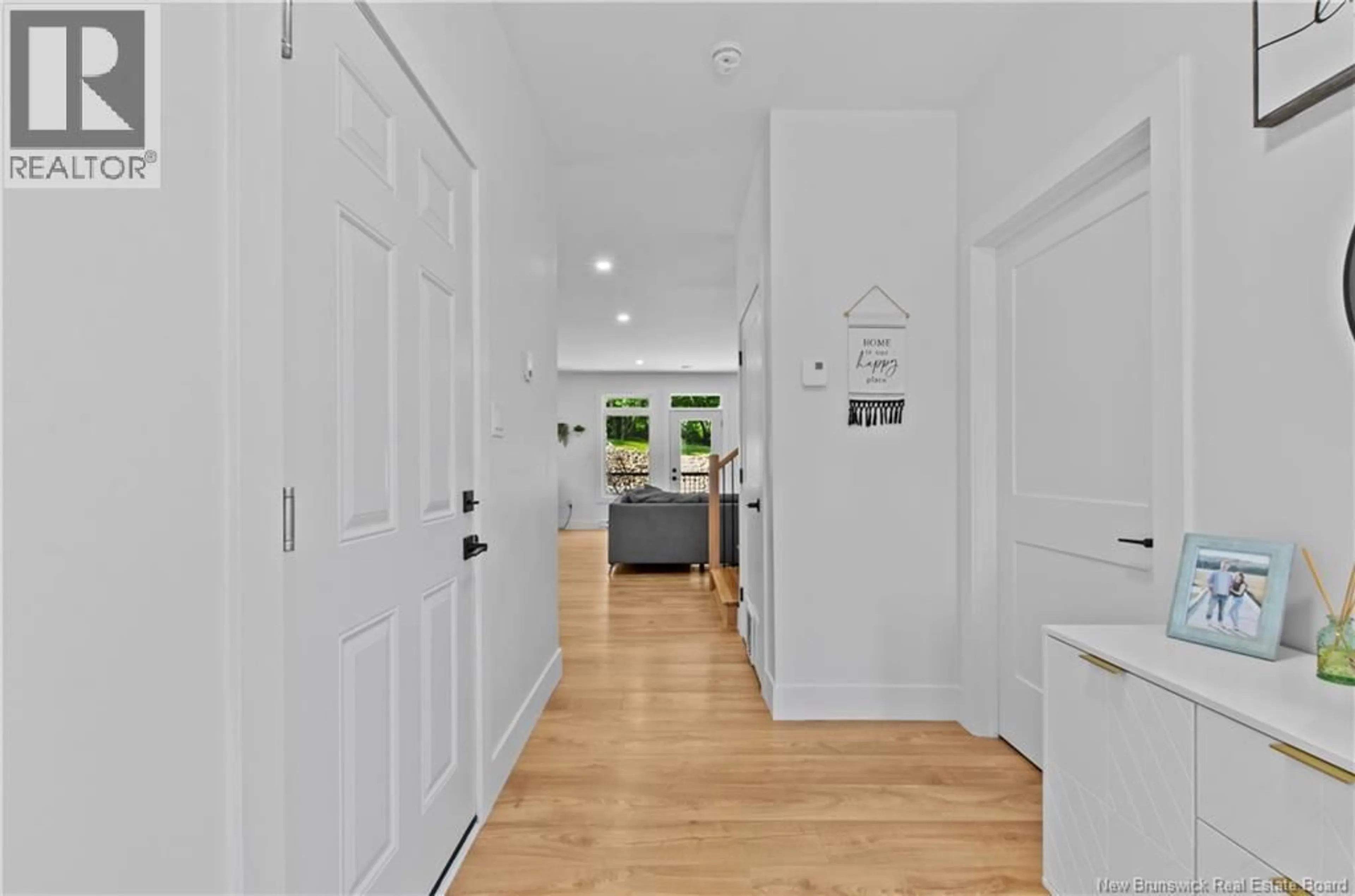 Indoor entryway for 32 STAPLETON STREET, Fredericton New Brunswick E3C0J4