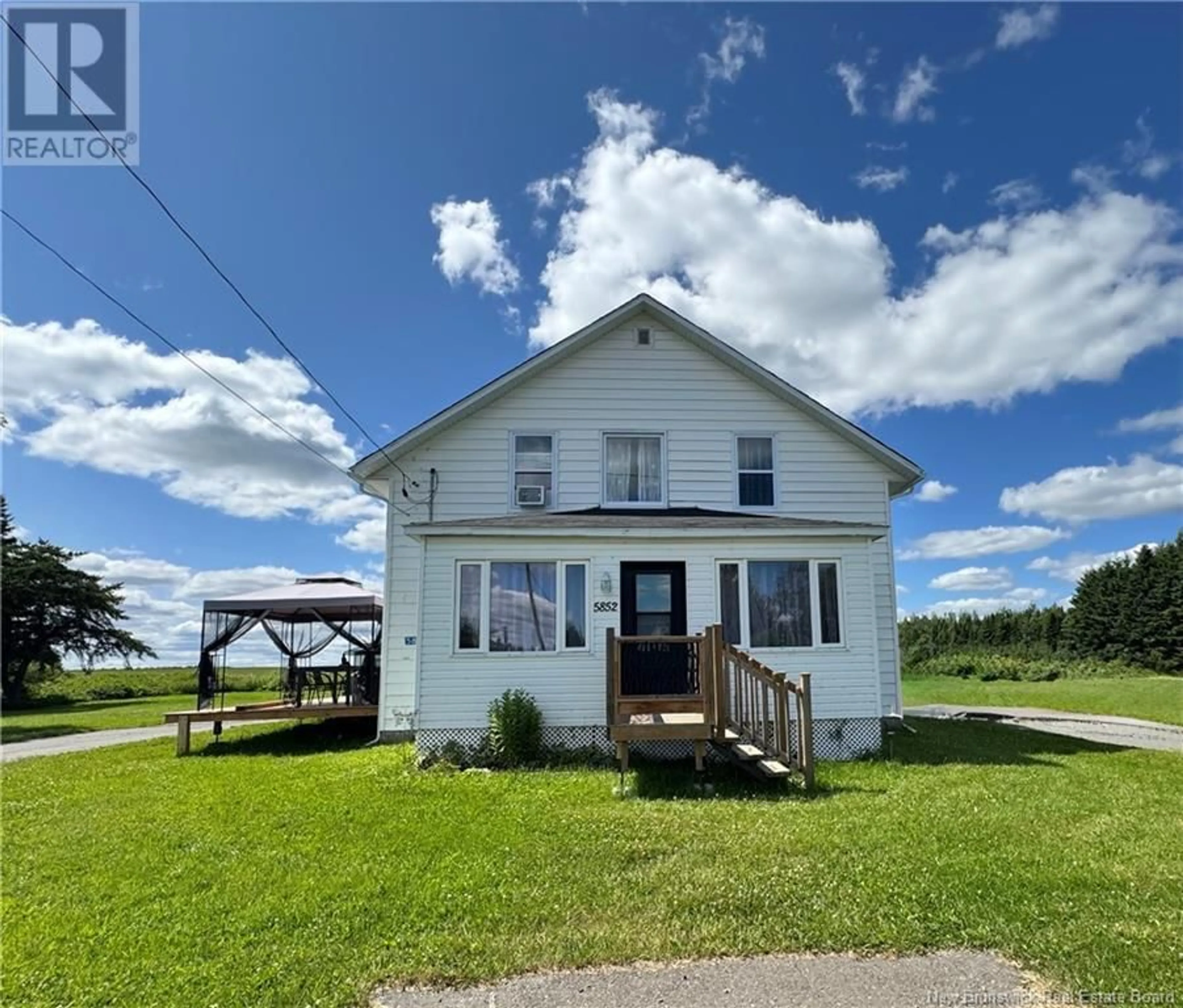 A pic from outside/outdoor area/front of a property/back of a property/a pic from drone, building for 5852 17 ROUTE, Saint-Quentin New Brunswick E8A2J1