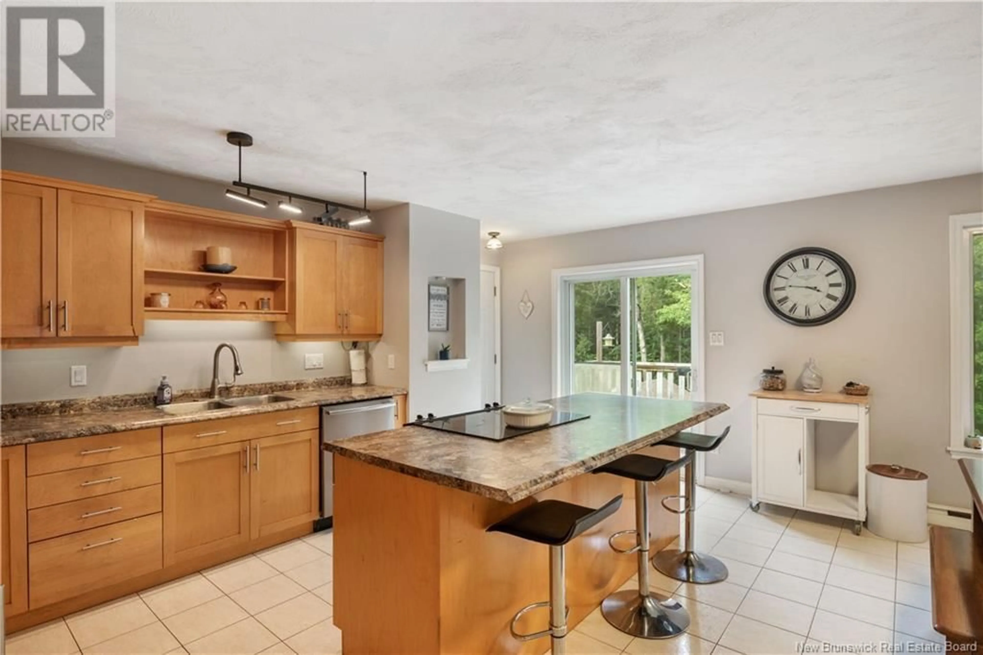 Open concept kitchen, unknown for 162 DOREEN, Dieppe New Brunswick E1A7H7