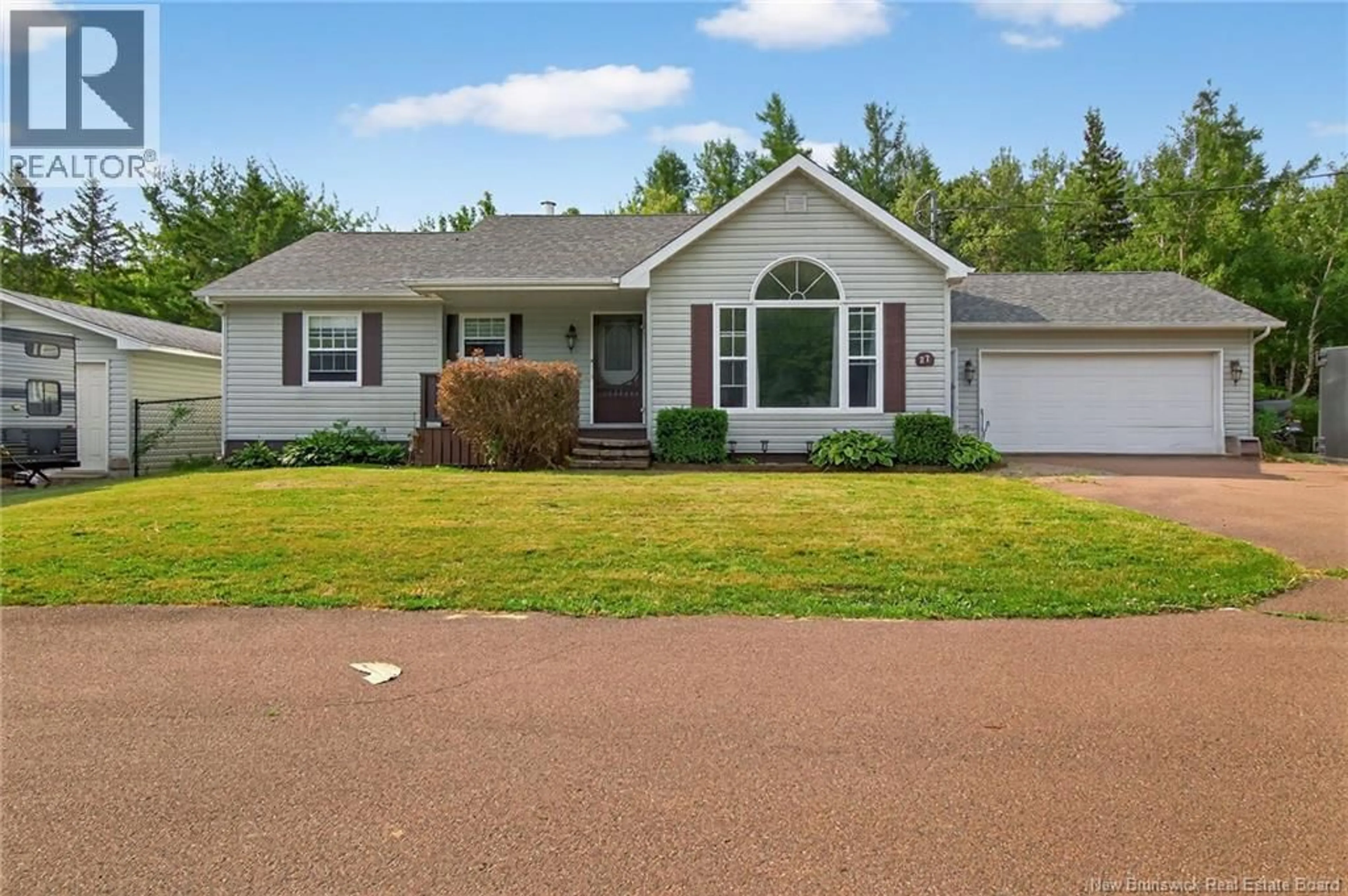 Home with vinyl exterior material, unknown for 27 SCOTCH SETTLEMENT ROAD, Moncton New Brunswick E1H1P6
