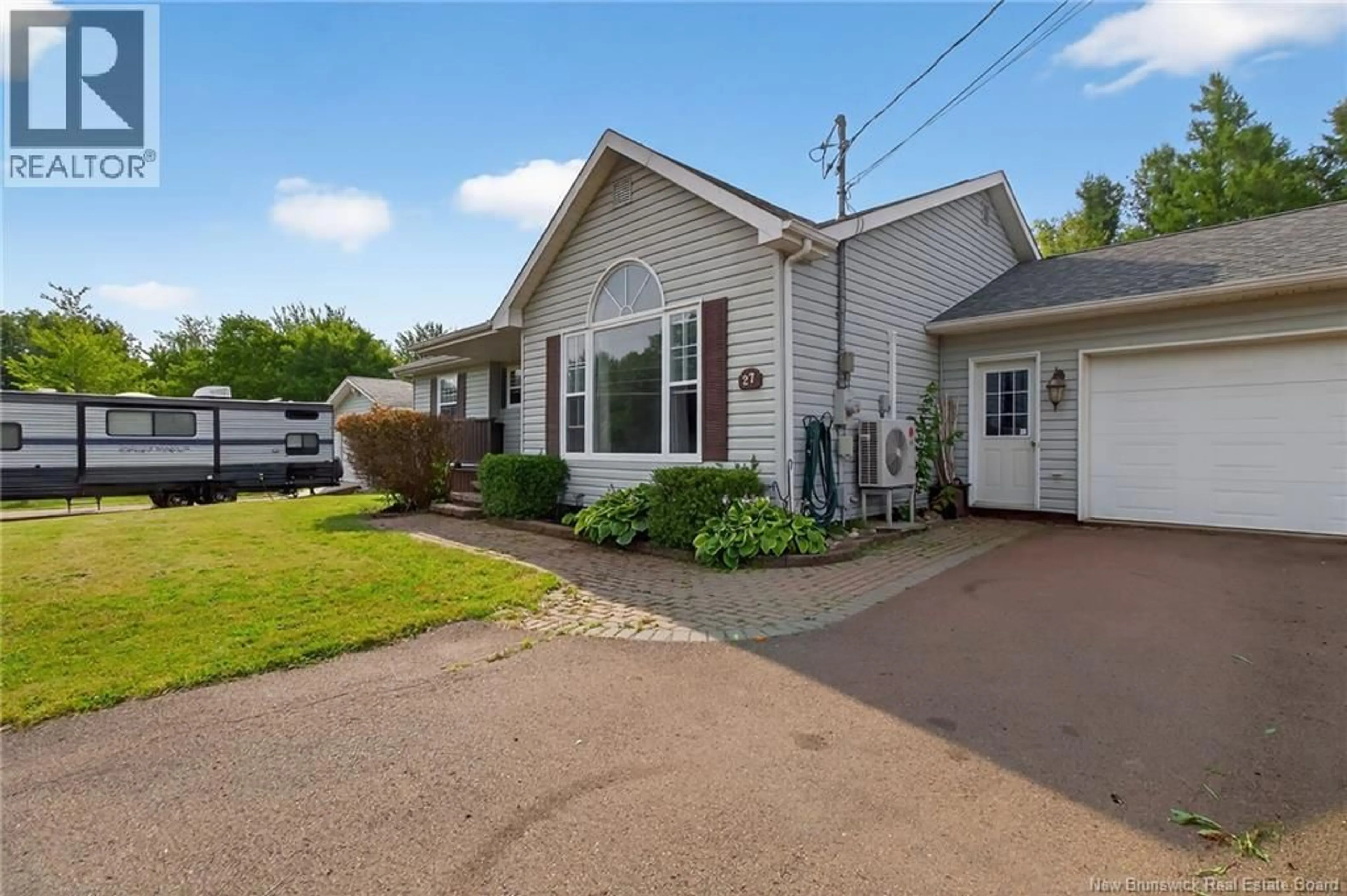 A pic from outside/outdoor area/front of a property/back of a property/a pic from drone, street for 27 SCOTCH SETTLEMENT ROAD, Moncton New Brunswick E1H1P6