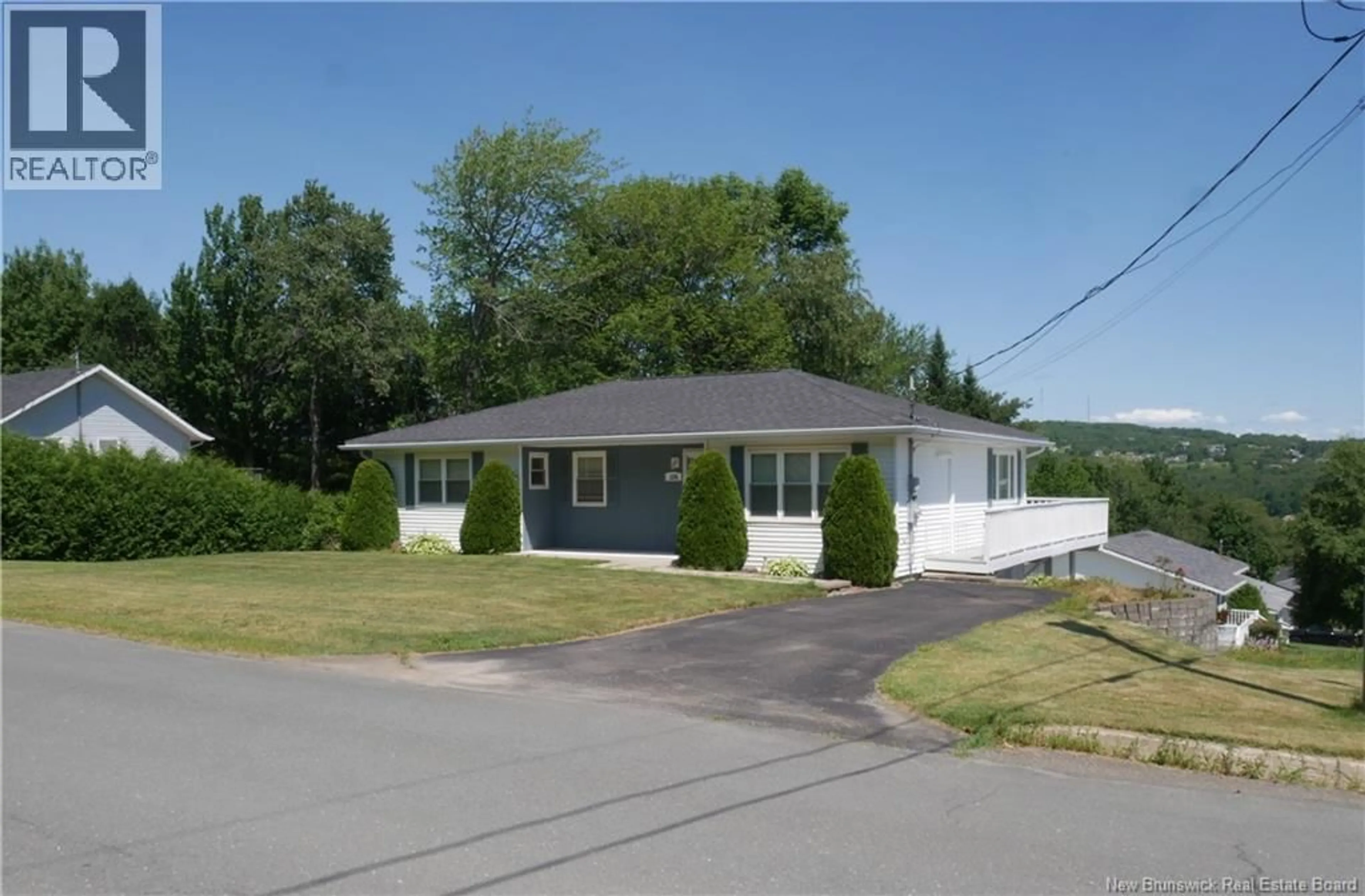 A pic from outside/outdoor area/front of a property/back of a property/a pic from drone, unknown for 124 CREIGHTON STREET, Woodstock New Brunswick E7M1N3