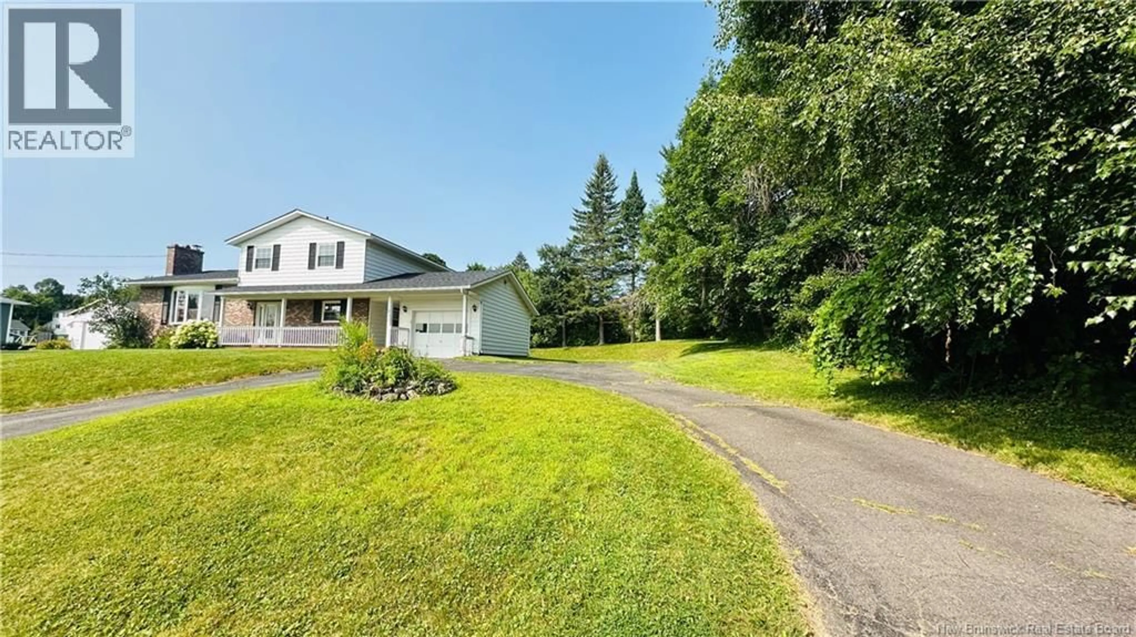 A pic from outside/outdoor area/front of a property/back of a property/a pic from drone, unknown for 131 RIVERSIDE DRIVE, Woodstock New Brunswick E7M2P4