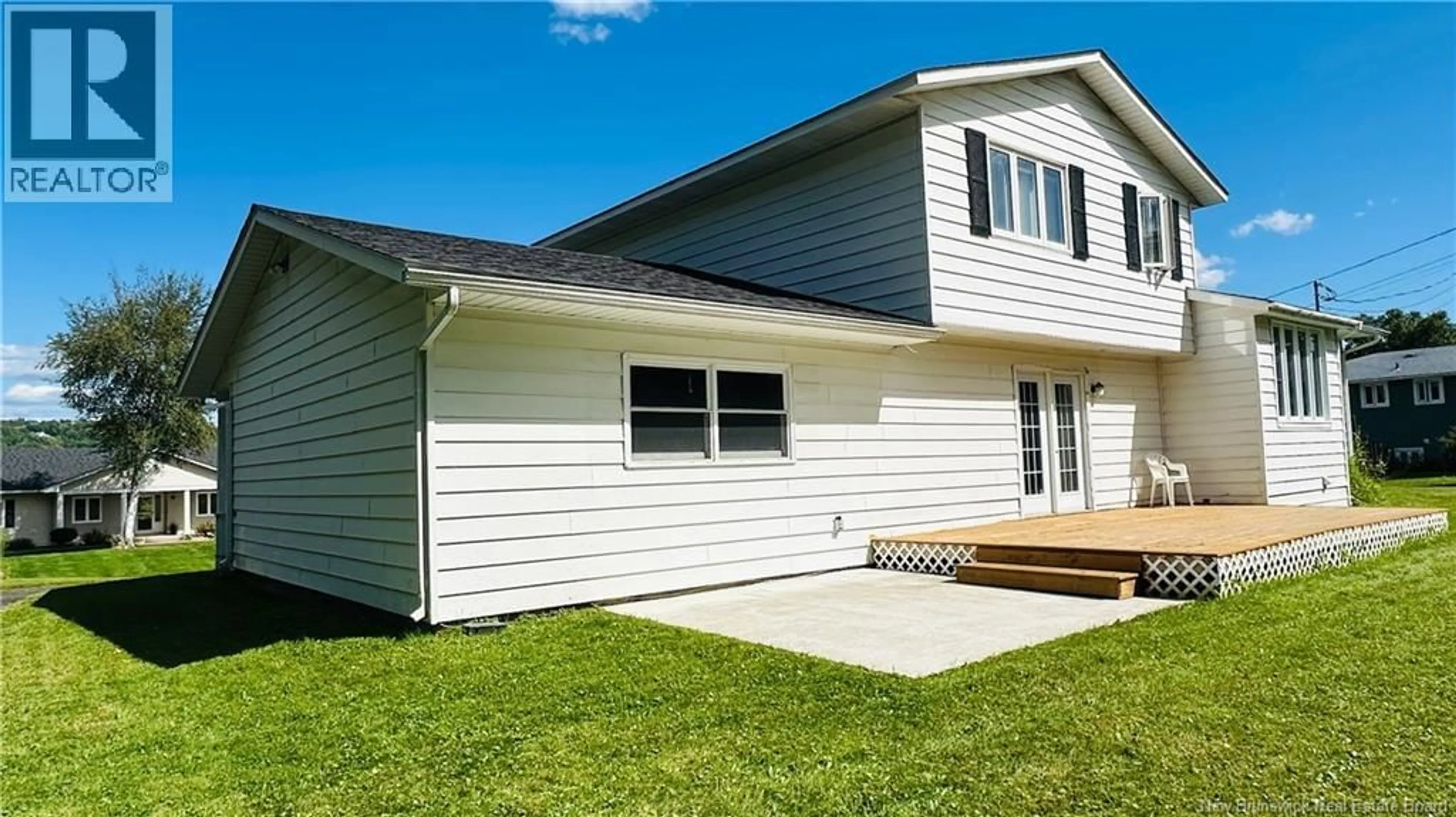 Home with vinyl exterior material, unknown for 131 RIVERSIDE DRIVE, Woodstock New Brunswick E7M2P4