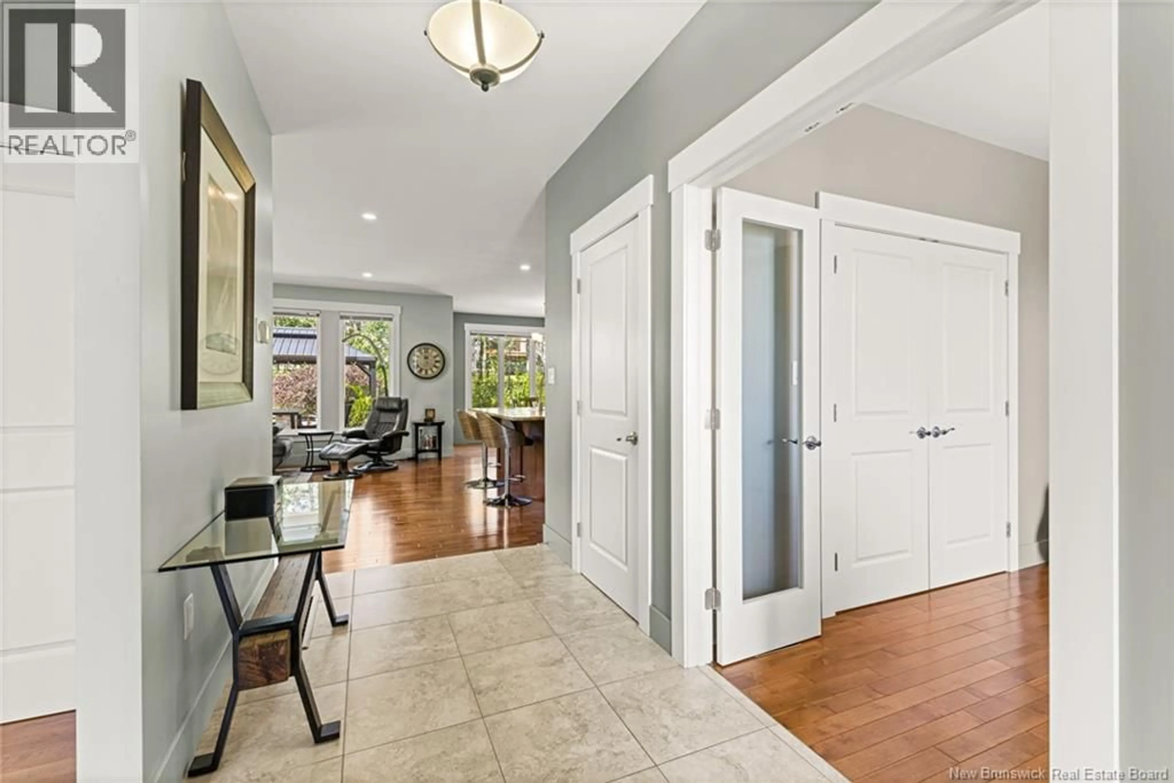 Indoor entryway for 16 LOUIS-ARTHUR COURT, Dieppe New Brunswick E1A9M5