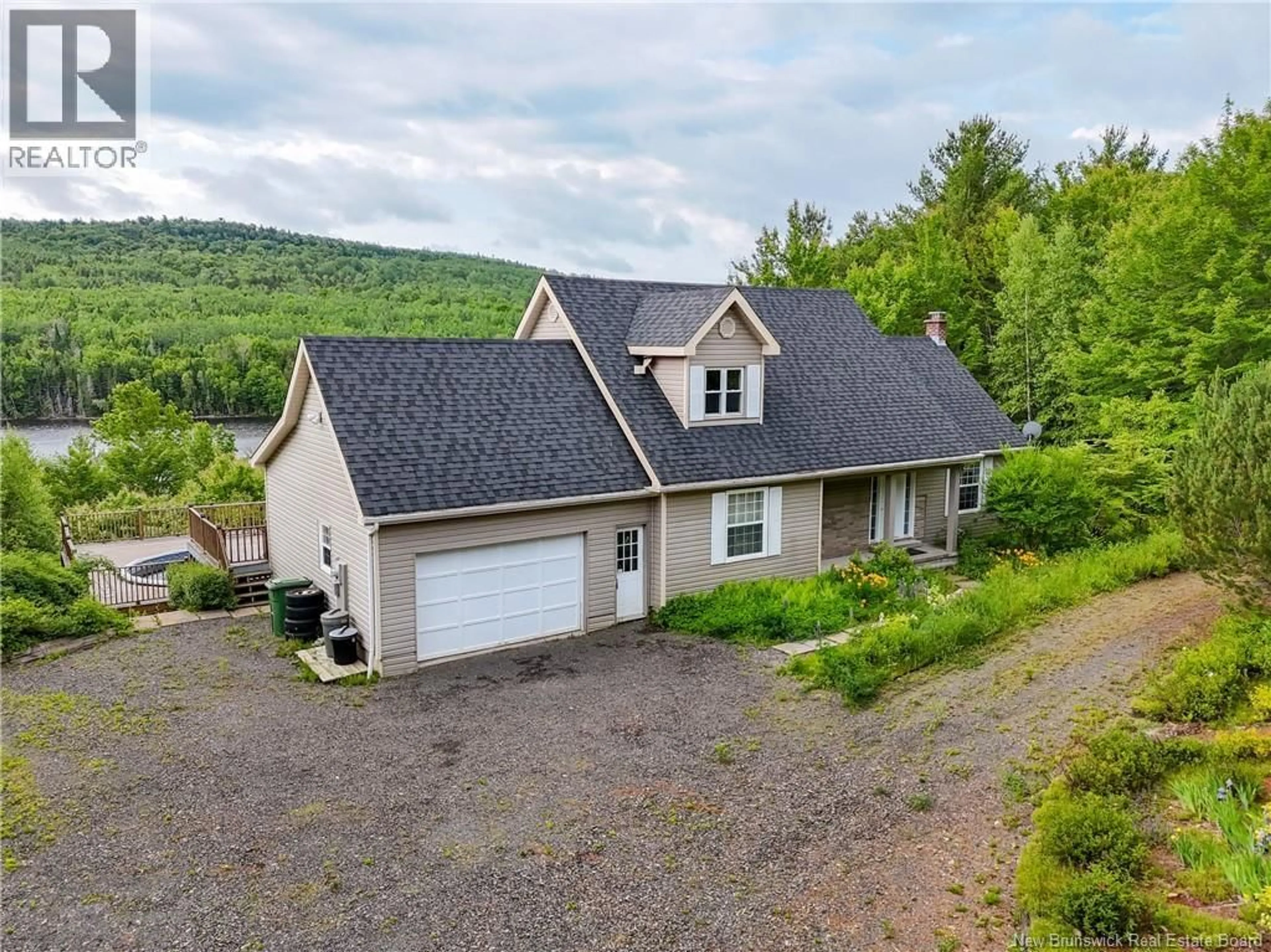 A pic from outside/outdoor area/front of a property/back of a property/a pic from drone, mountain view for 18 HILLVIEW STREET, Upper Kingsclear New Brunswick E3E1V1