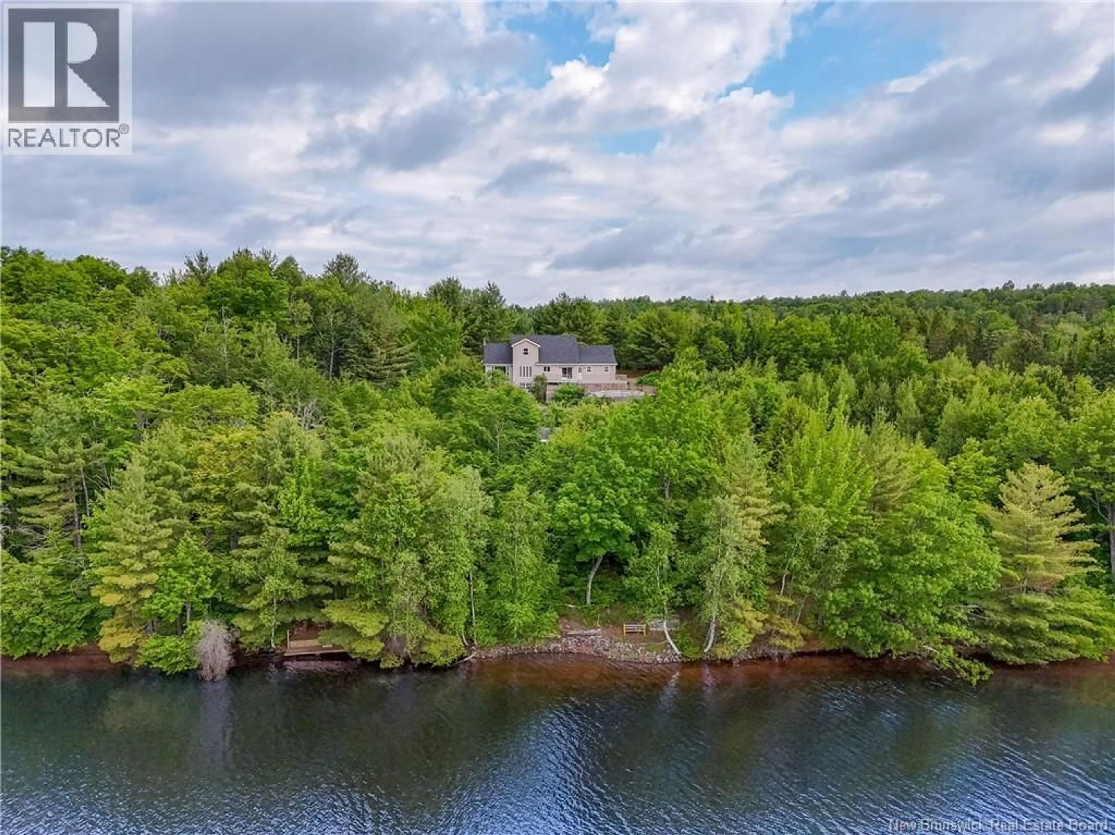 A pic from outside/outdoor area/front of a property/back of a property/a pic from drone, water/lake/river/ocean view for 18 HILLVIEW STREET, Upper Kingsclear New Brunswick E3E1V1