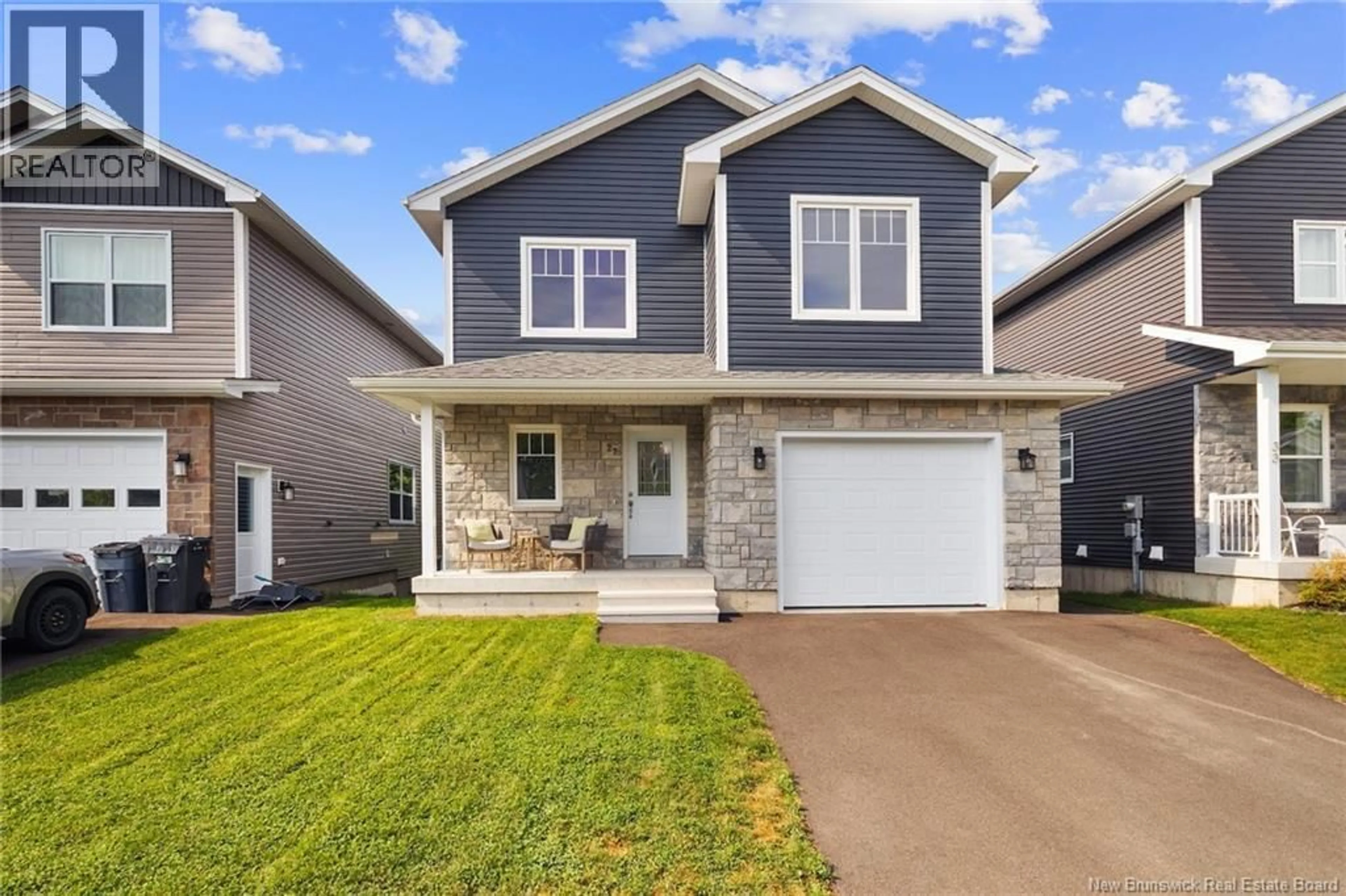 Home with vinyl exterior material, street for 27 WEAVERS WAY, Fredericton New Brunswick E3A3P8