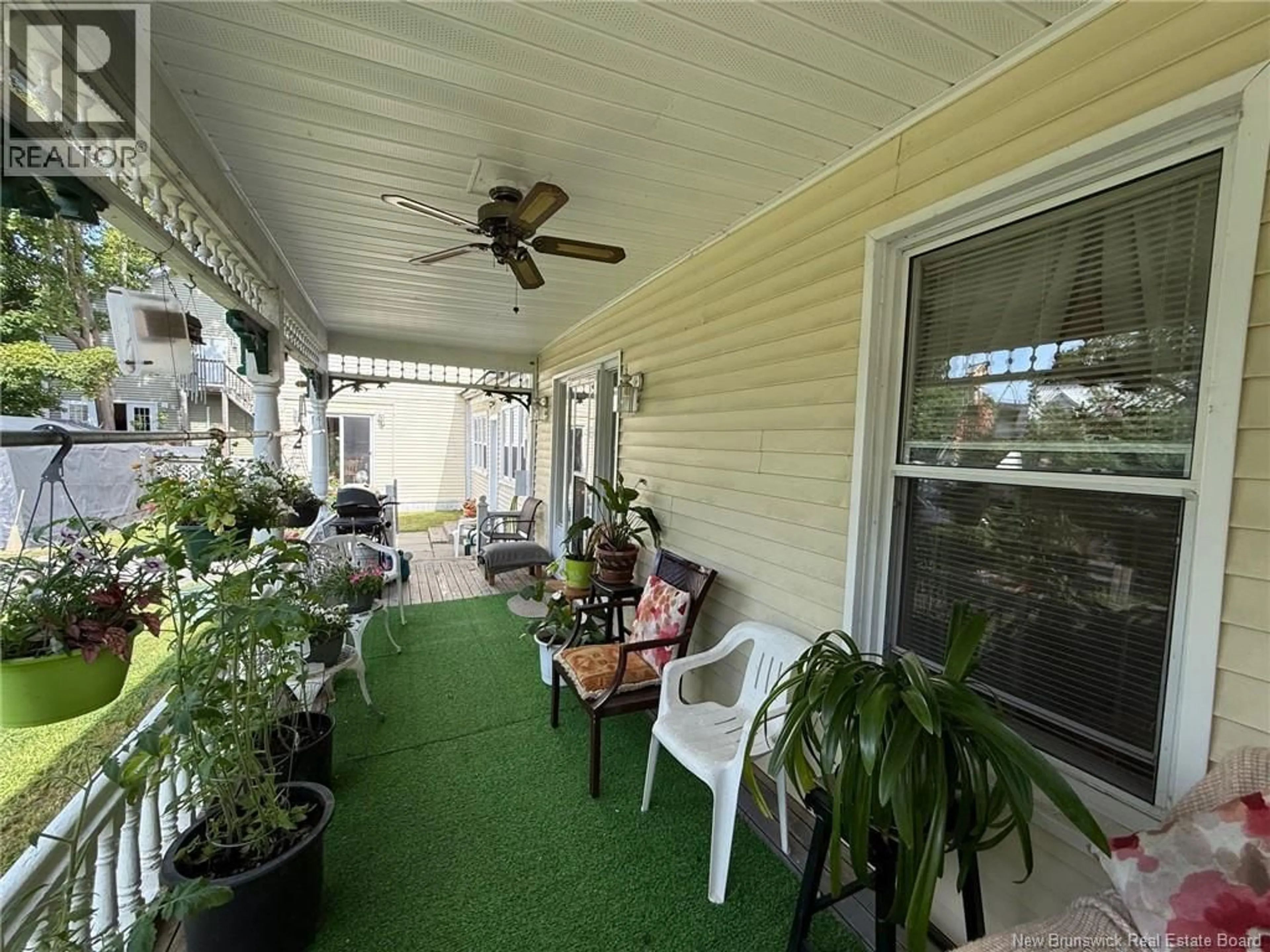 Patio, street for 108 DIVISION STREET, Woodstock New Brunswick E7M1P3