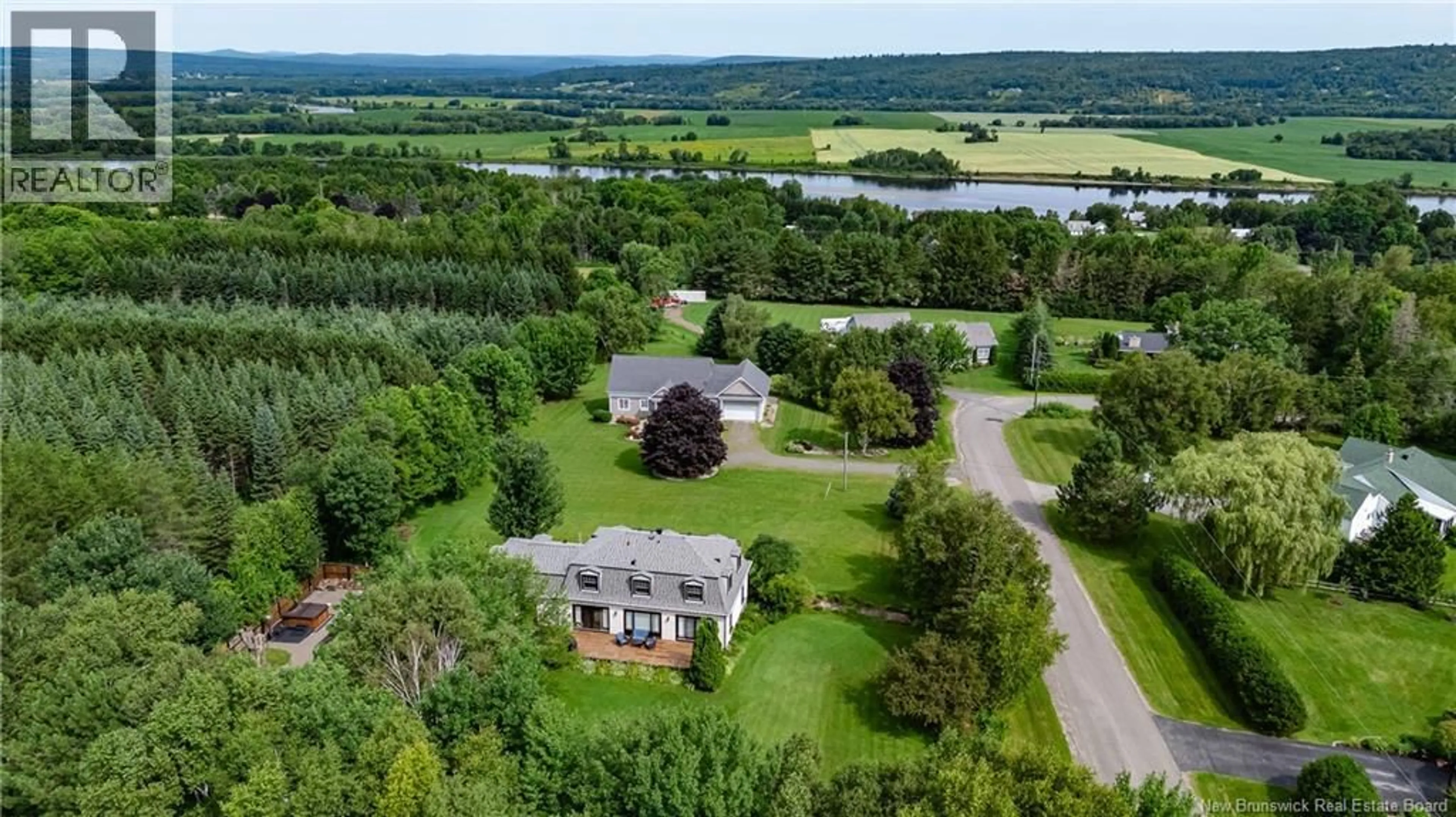 A pic from outside/outdoor area/front of a property/back of a property/a pic from drone, water/lake/river/ocean view for 28 GARDEN VIEW DRIVE, Island View New Brunswick E3E1A3