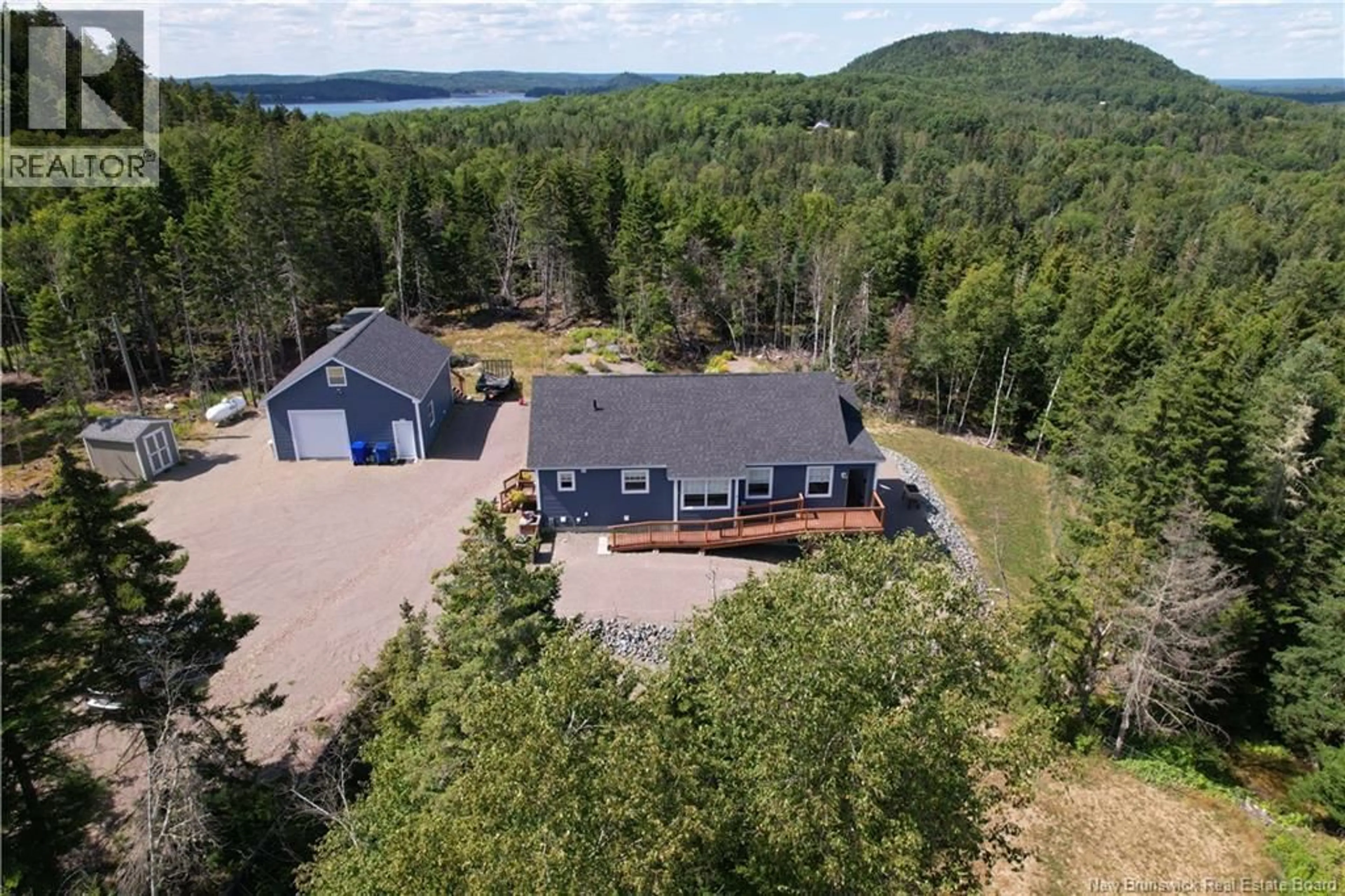 A pic from outside/outdoor area/front of a property/back of a property/a pic from drone, unknown for 393 HILLS POINT ROAD, Oak Bay New Brunswick E3L4J9