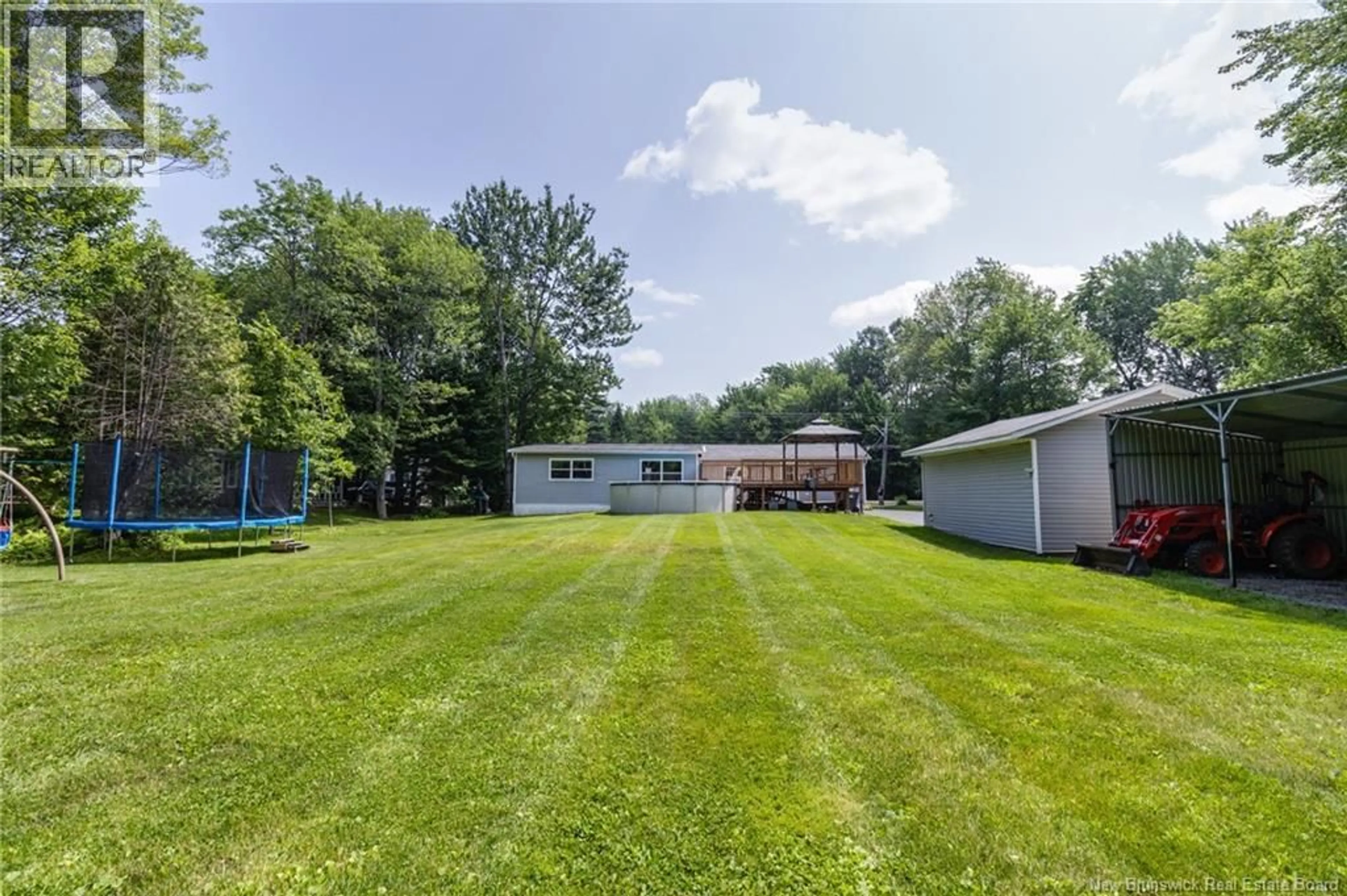A pic from outside/outdoor area/front of a property/back of a property/a pic from drone, water/lake/river/ocean view for 30 NEVERS, Lincoln New Brunswick E3B8R9