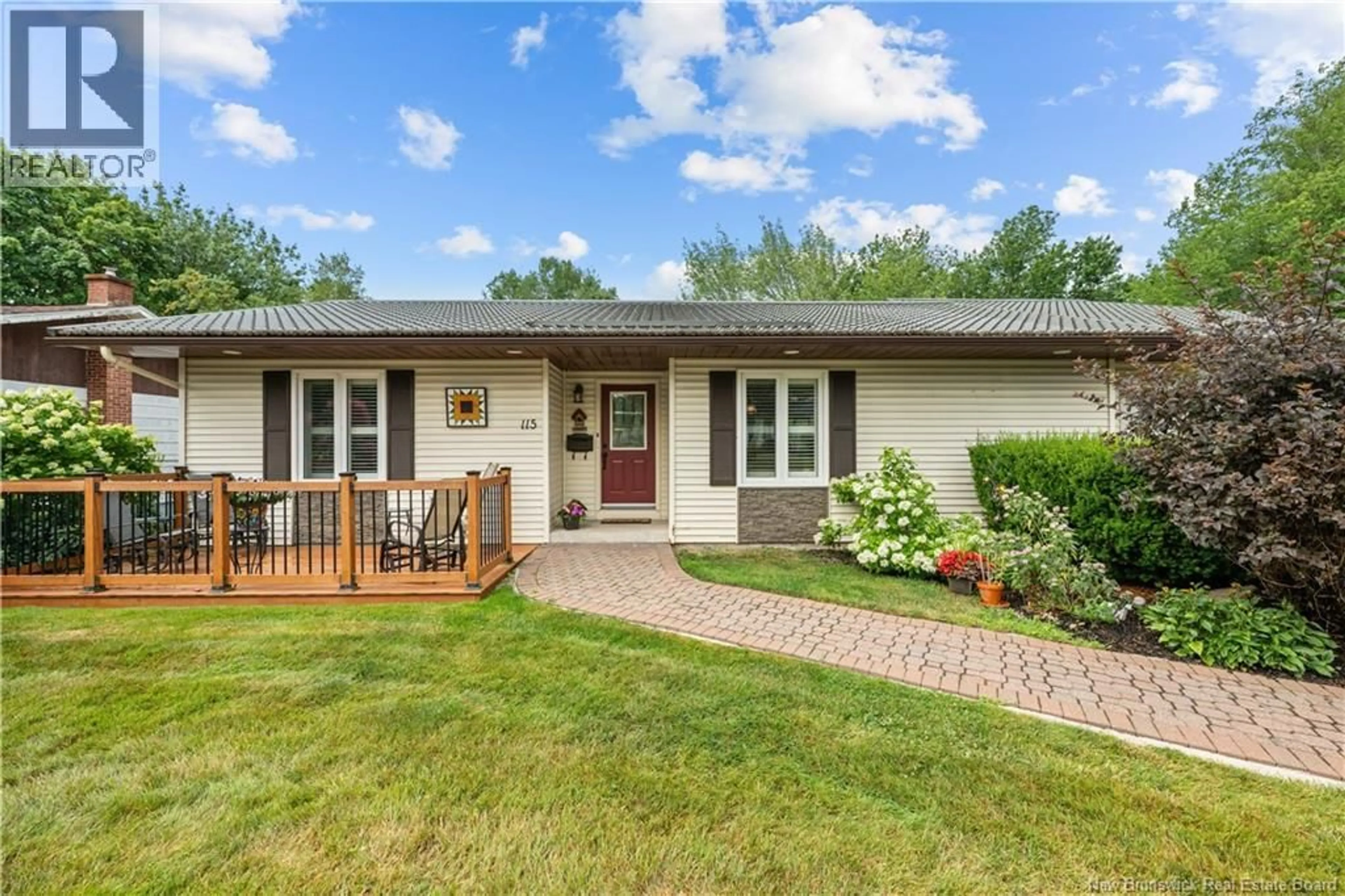 Home with vinyl exterior material, street for 115 CANUSA, Riverview New Brunswick E1B2W6