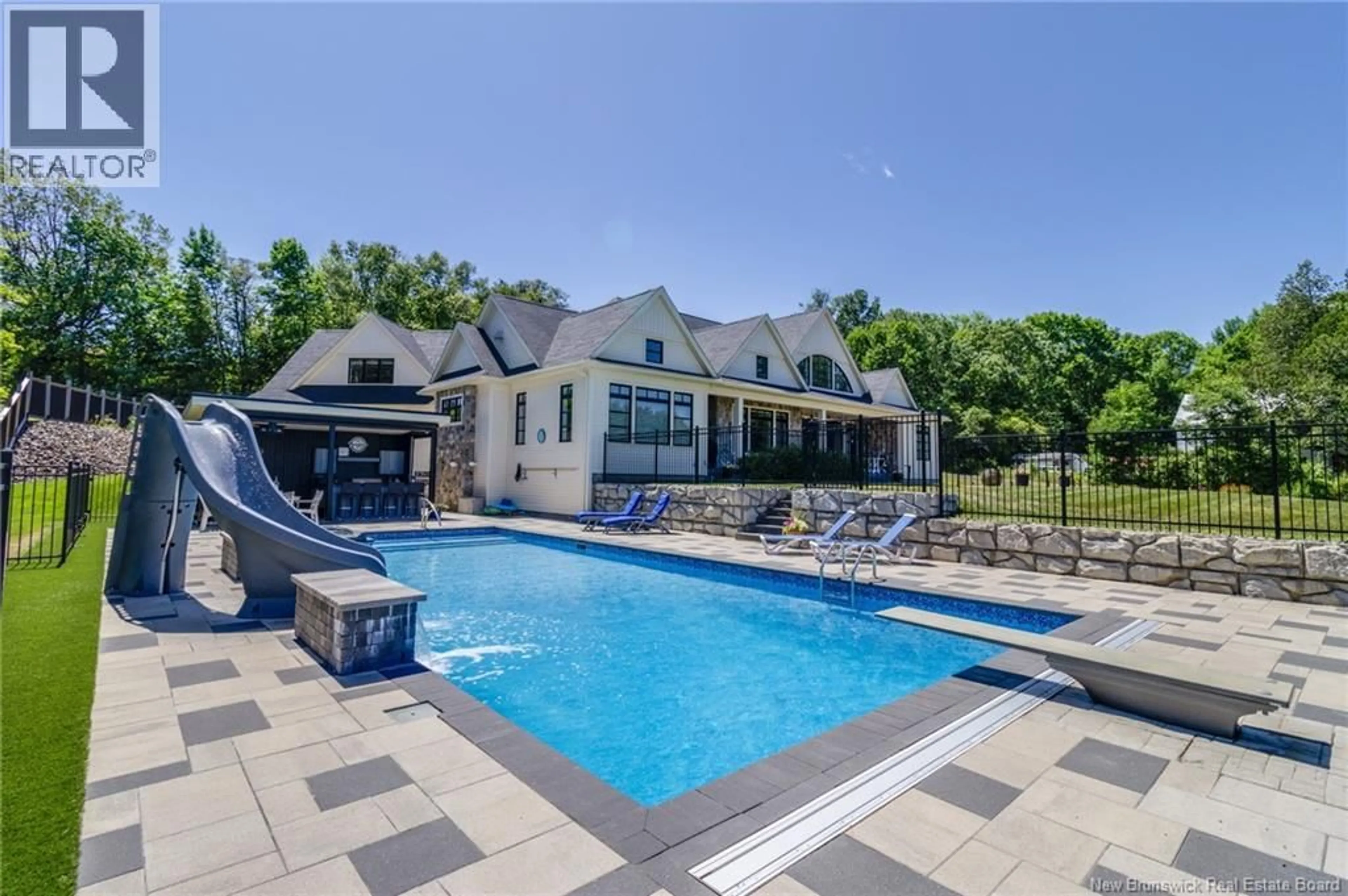Pool for 1520 WOODSTOCK ROAD, Fredericton New Brunswick E3C1P3