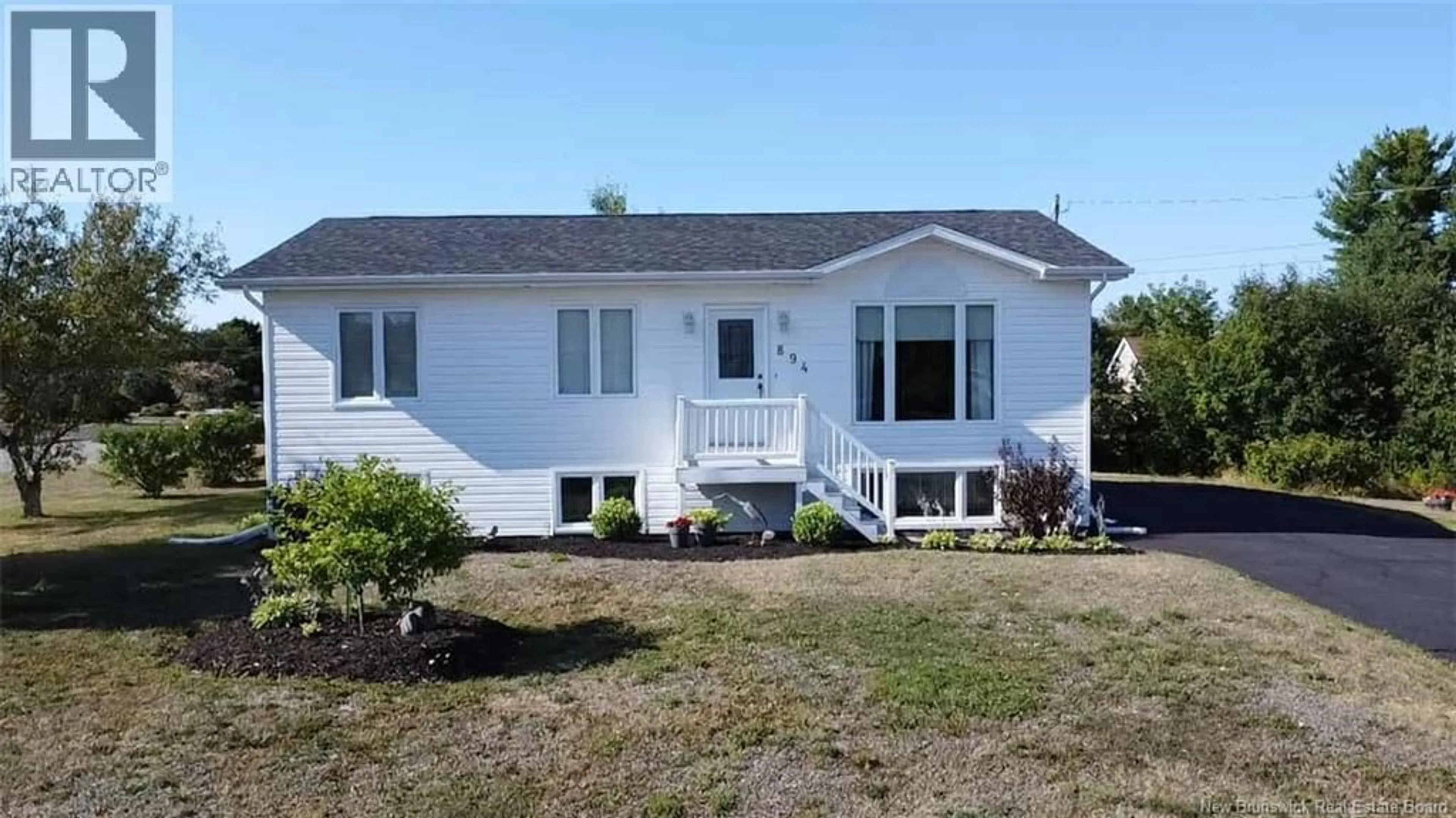 Home with vinyl exterior material, unknown for 894 POIRIER, Bathurst New Brunswick E2A2T8