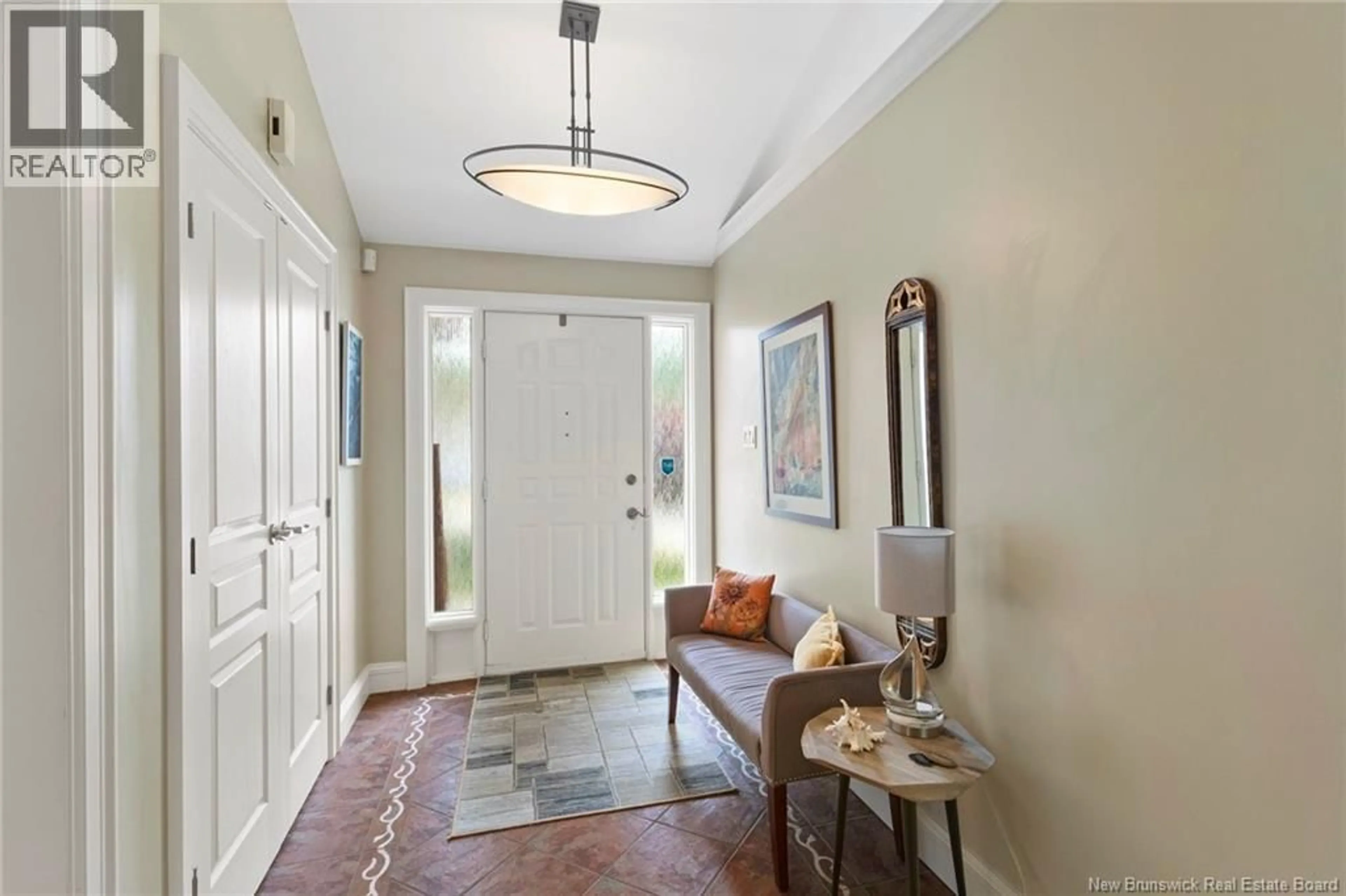 Indoor entryway for 576 DOUGLAS AVENUE, Fredericton New Brunswick E3A5T1