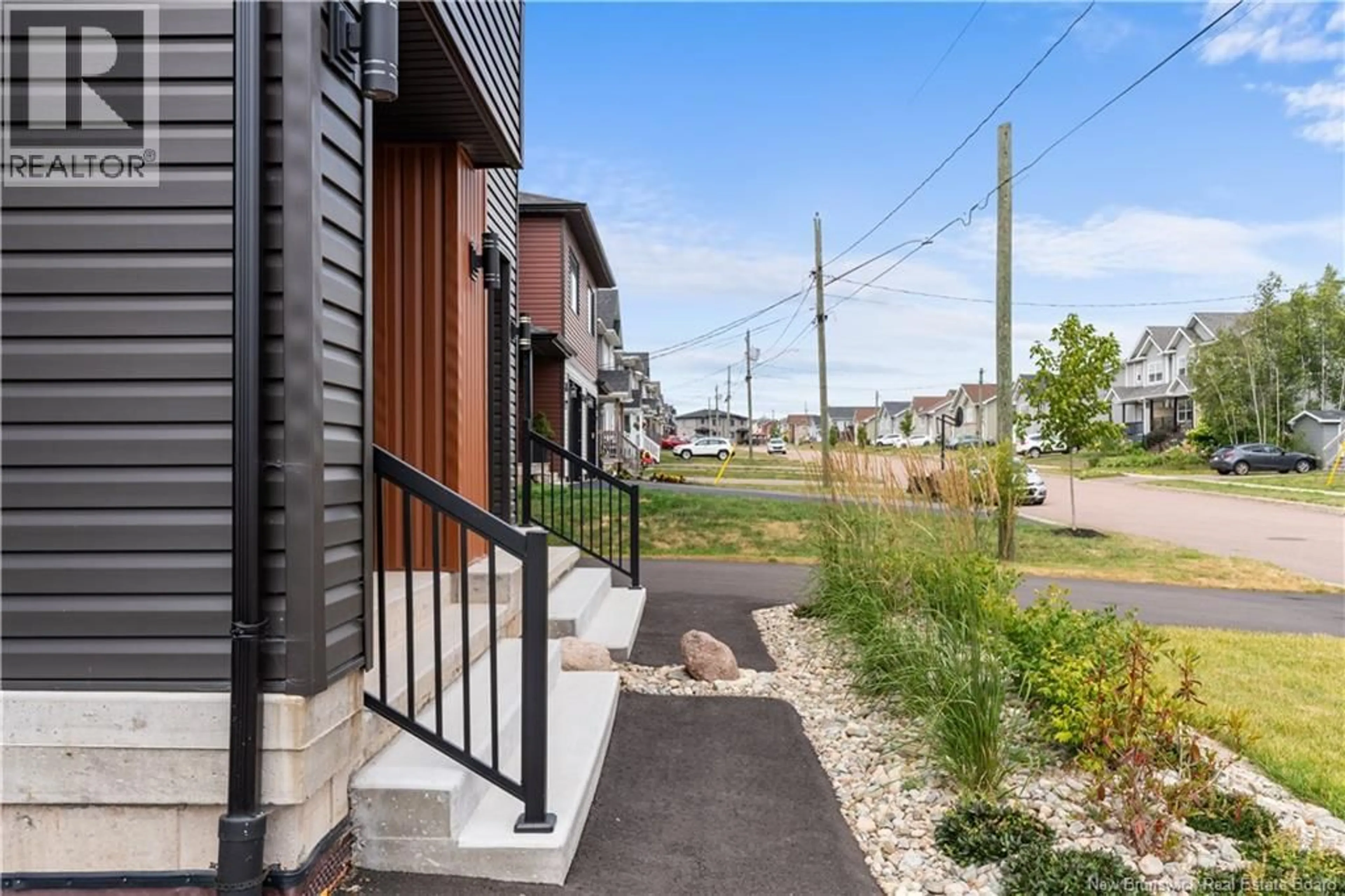 Patio, street for 112 EDINGTON STREET, Moncton New Brunswick E1E0G6