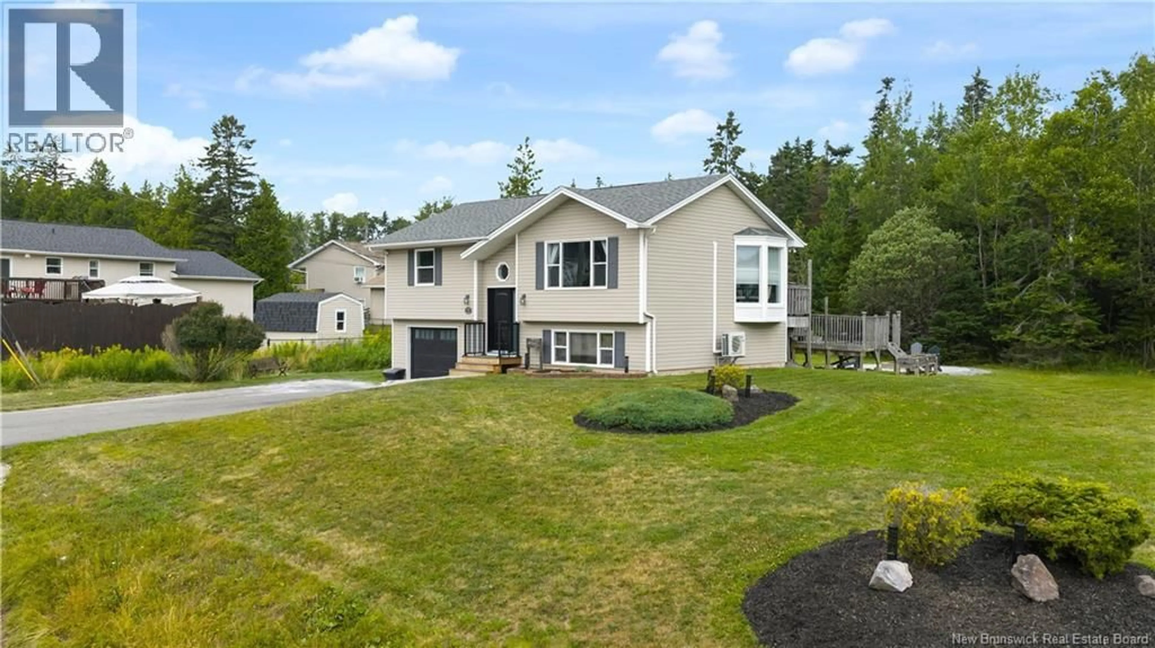 A pic from outside/outdoor area/front of a property/back of a property/a pic from drone, street for 7 GOLDRUSH DRIVE, Quispamsis New Brunswick E2E5Z7