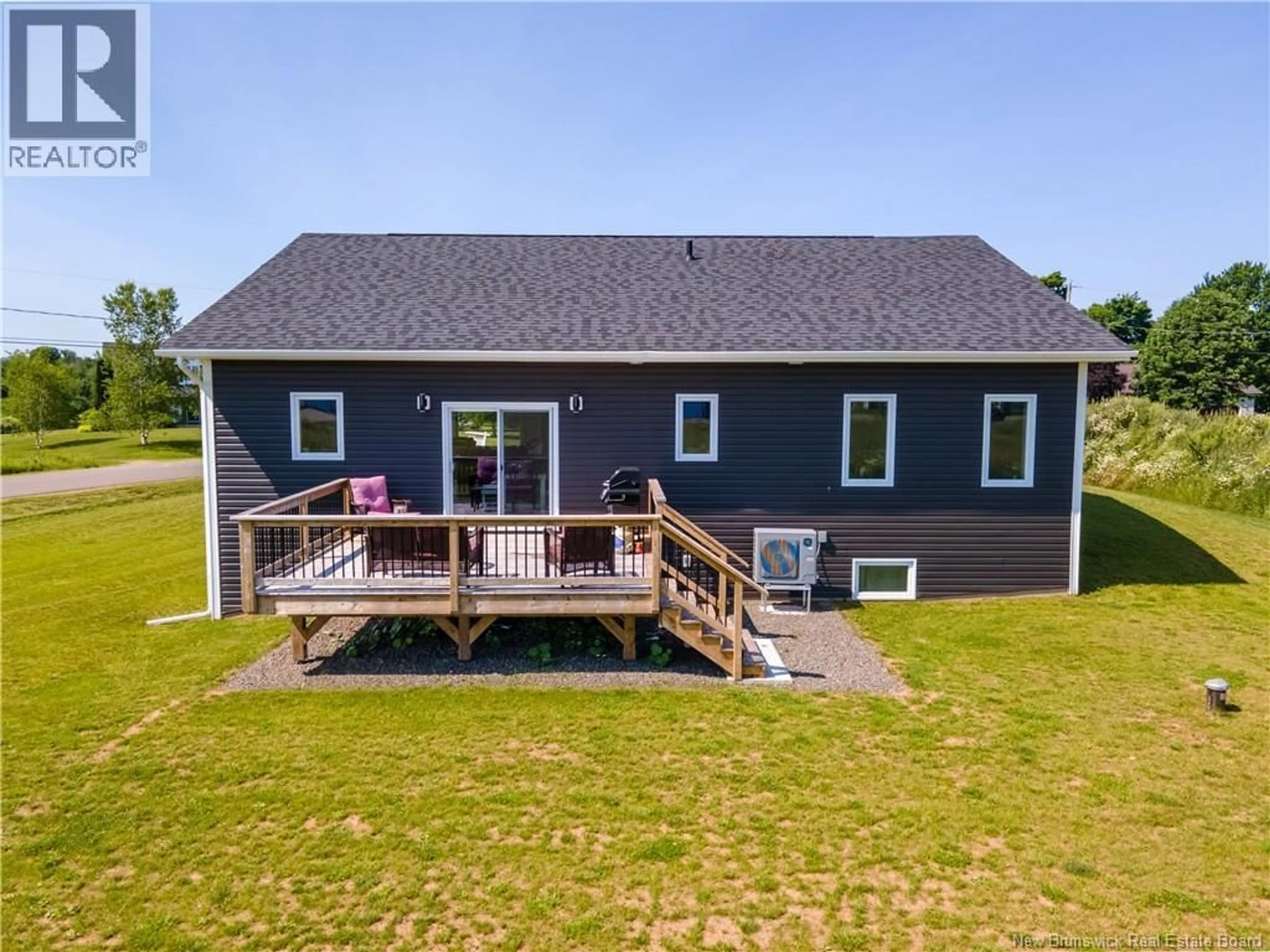 A pic from outside/outdoor area/front of a property/back of a property/a pic from drone, water/lake/river/ocean view for 11 RIVERSIDE DRIVE, Petitcodiac New Brunswick E4Z0K7