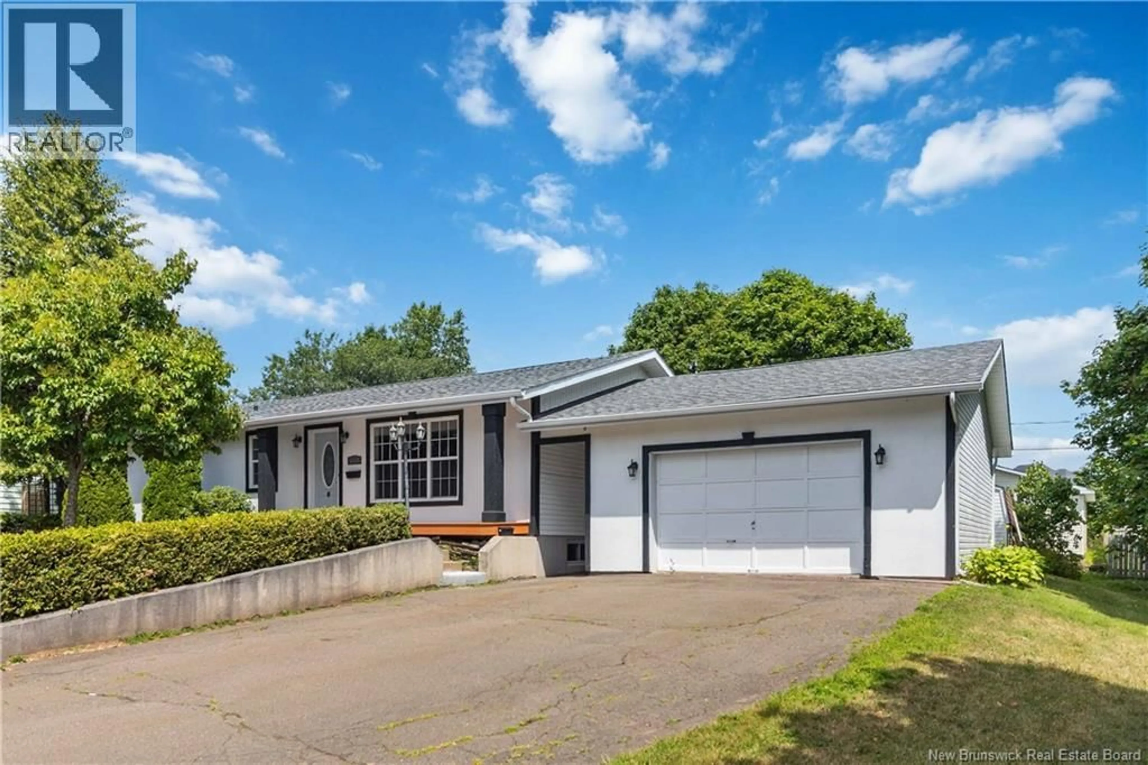Home with vinyl exterior material, street for 552 BREAU STREET, Dieppe New Brunswick E1A5N1