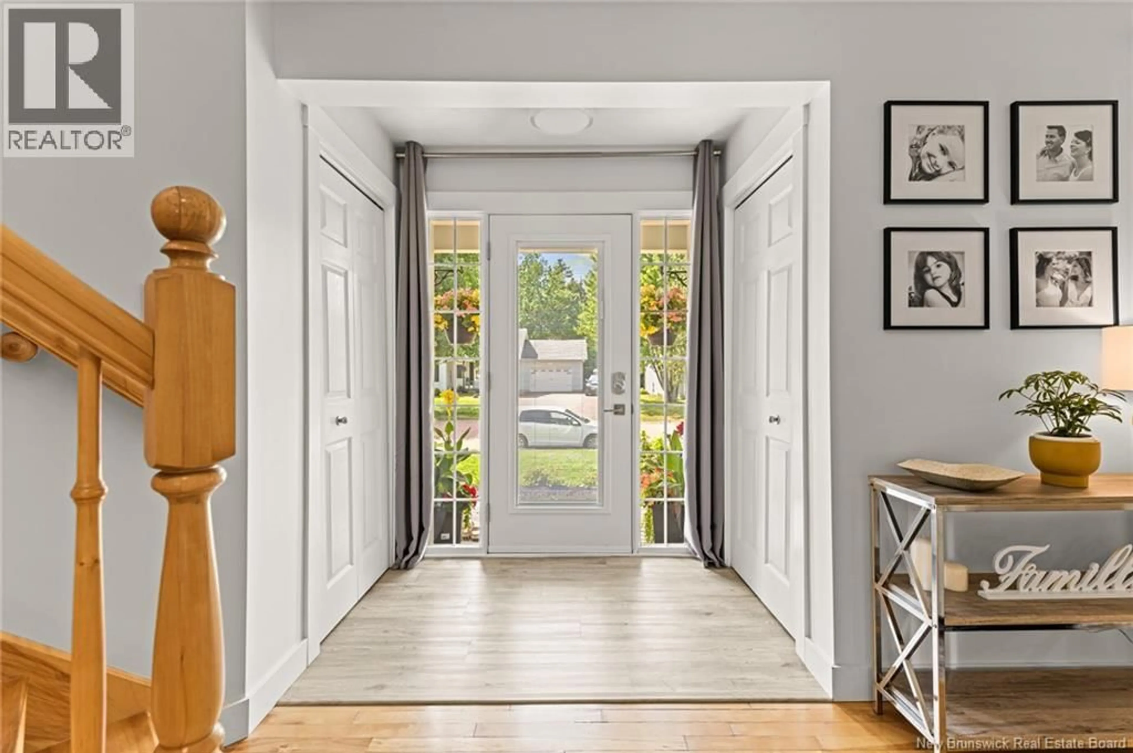 Indoor entryway for 34 MURIELLE CRESCENT, Dieppe New Brunswick E1A7R3