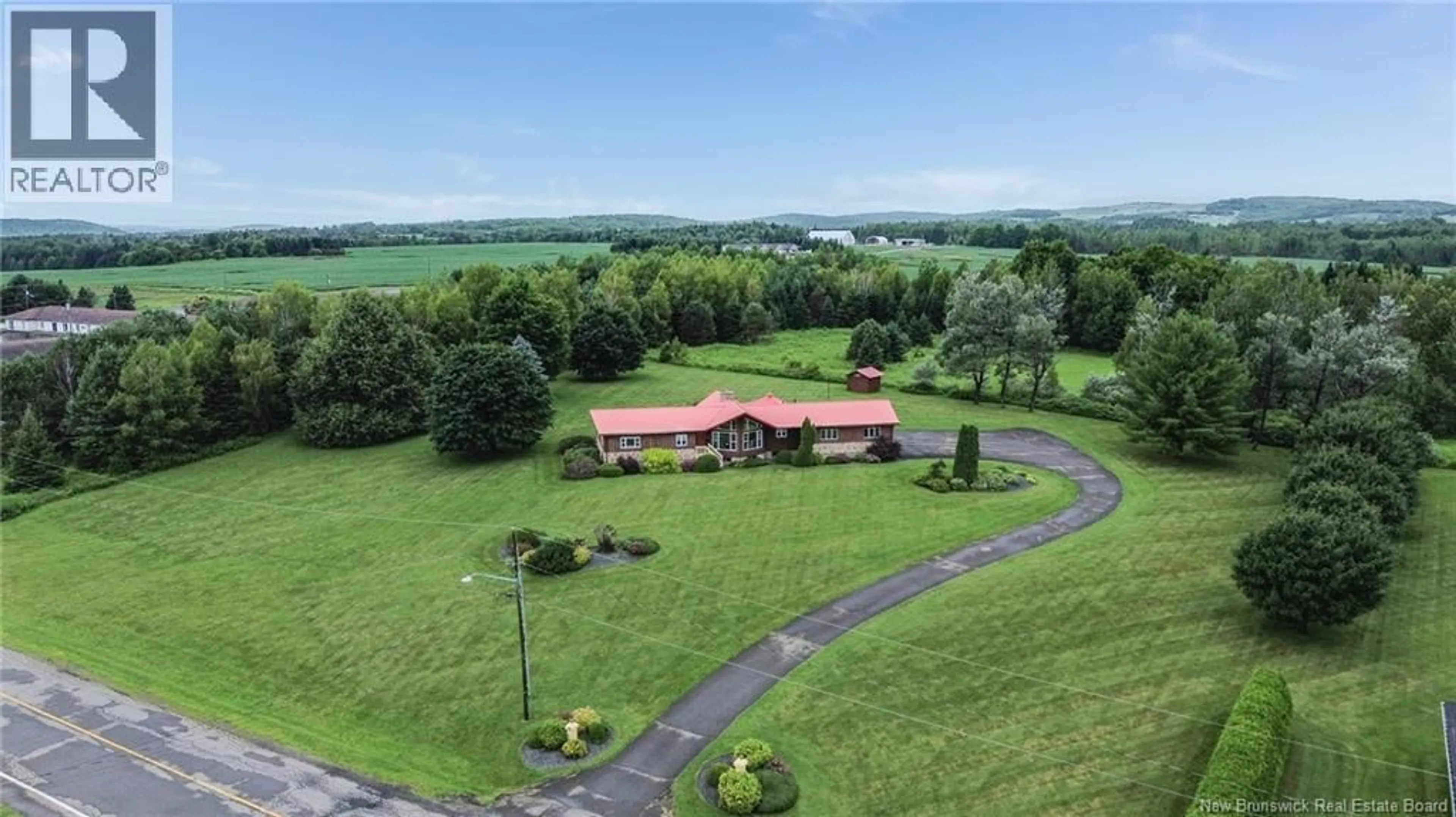 A pic from outside/outdoor area/front of a property/back of a property/a pic from drone, unknown for 17 BUCHANAN STREET, Centreville New Brunswick E7K3A9