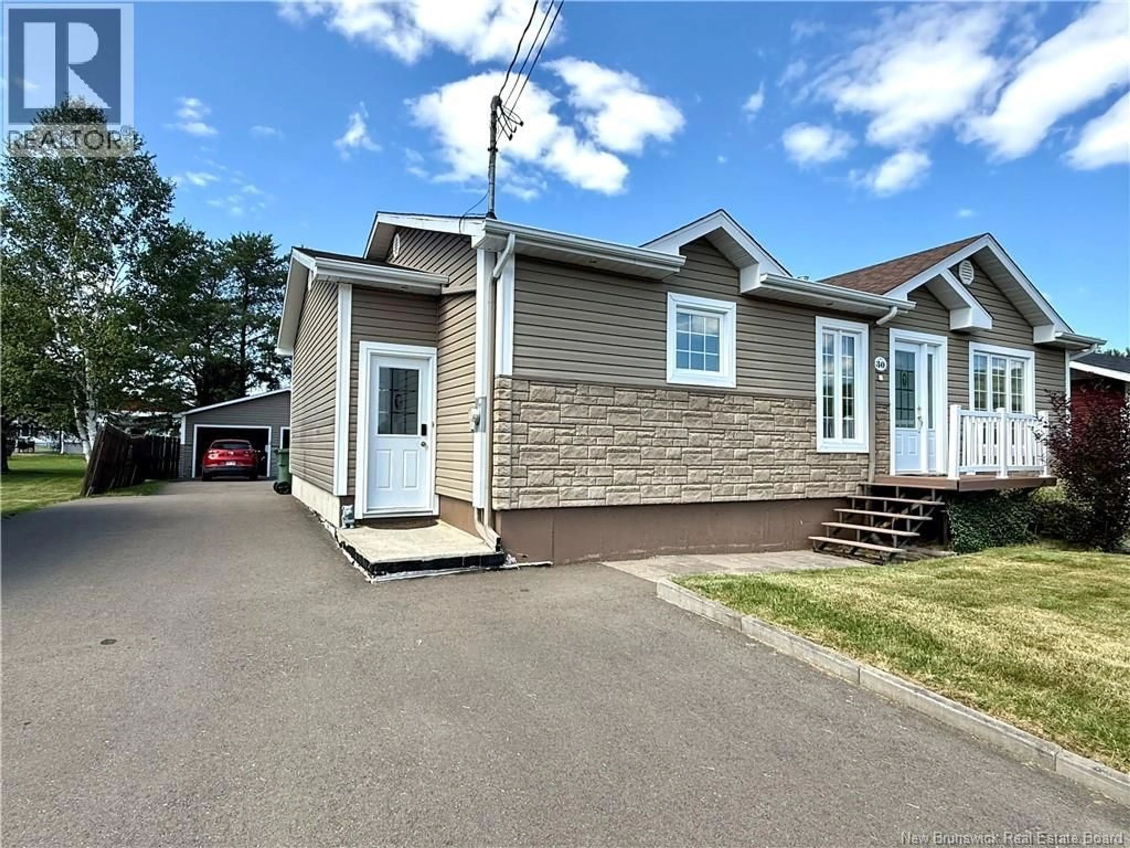 Home with vinyl exterior material, street for 30 LÉOPOLD-COUTURIER AVENUE, Saint-Jacques New Brunswick E7B1E2