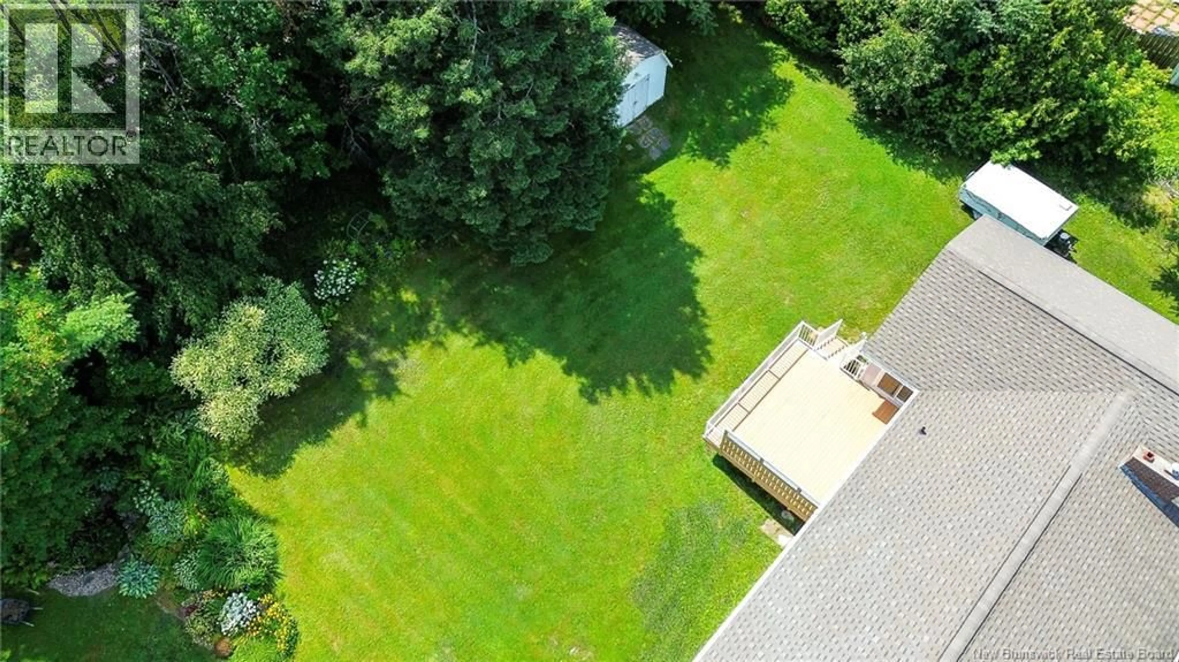 A pic from outside/outdoor area/front of a property/back of a property/a pic from drone, unknown for 34 DAY STREET, Fredericton New Brunswick E3B7E1