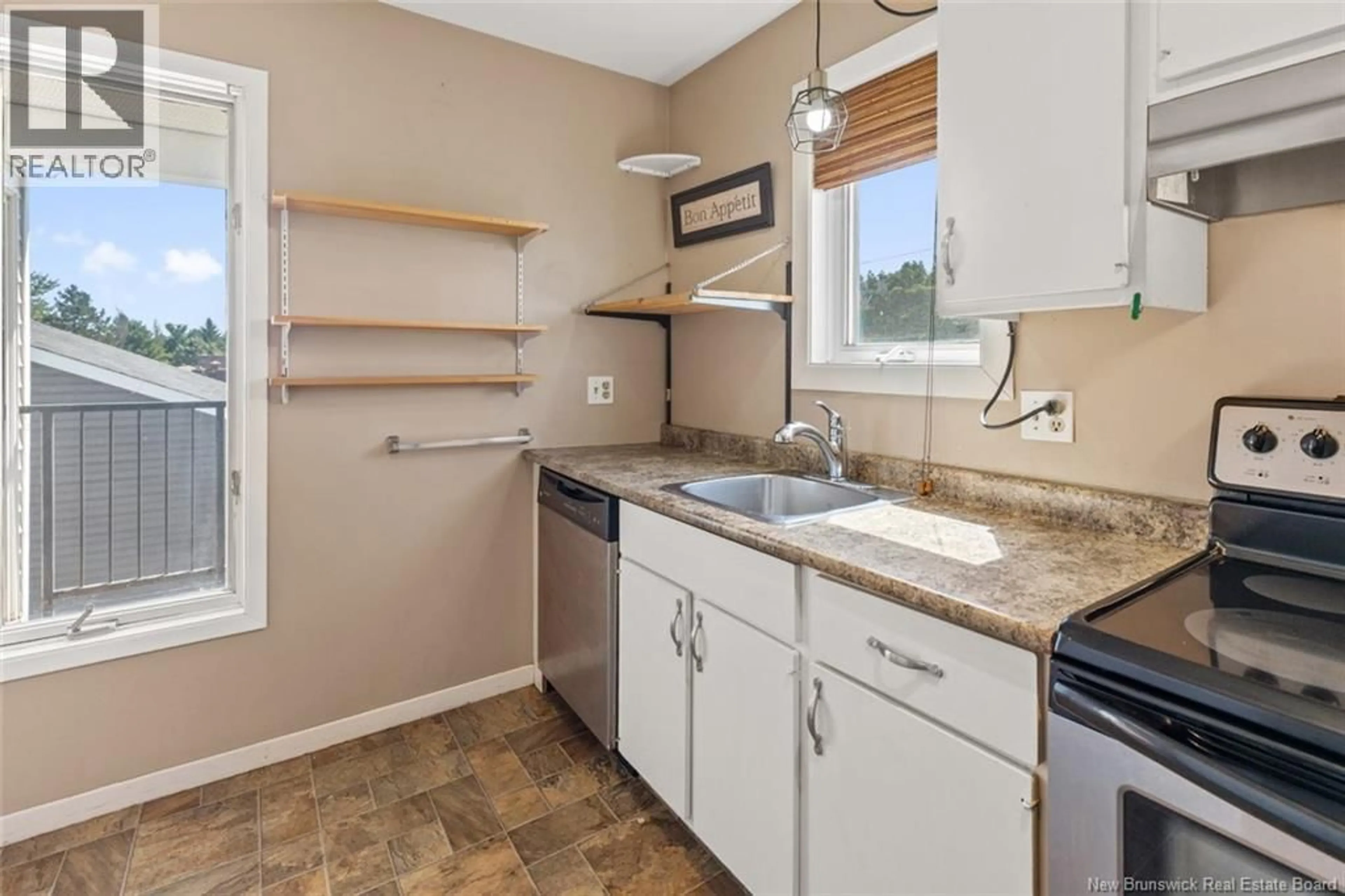 Standard kitchen, ceramic/tile floor for 5 - 72 KENDRA, Moncton New Brunswick E1C4J9
